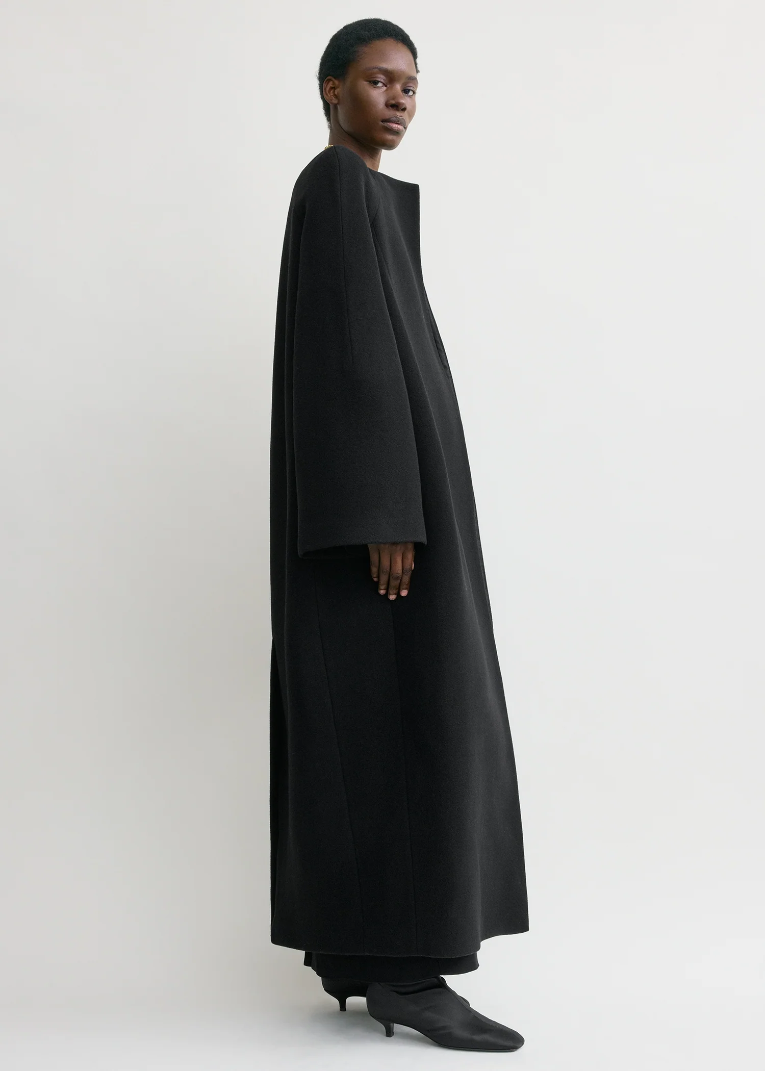 Bell-sleeve coat black - Image 2