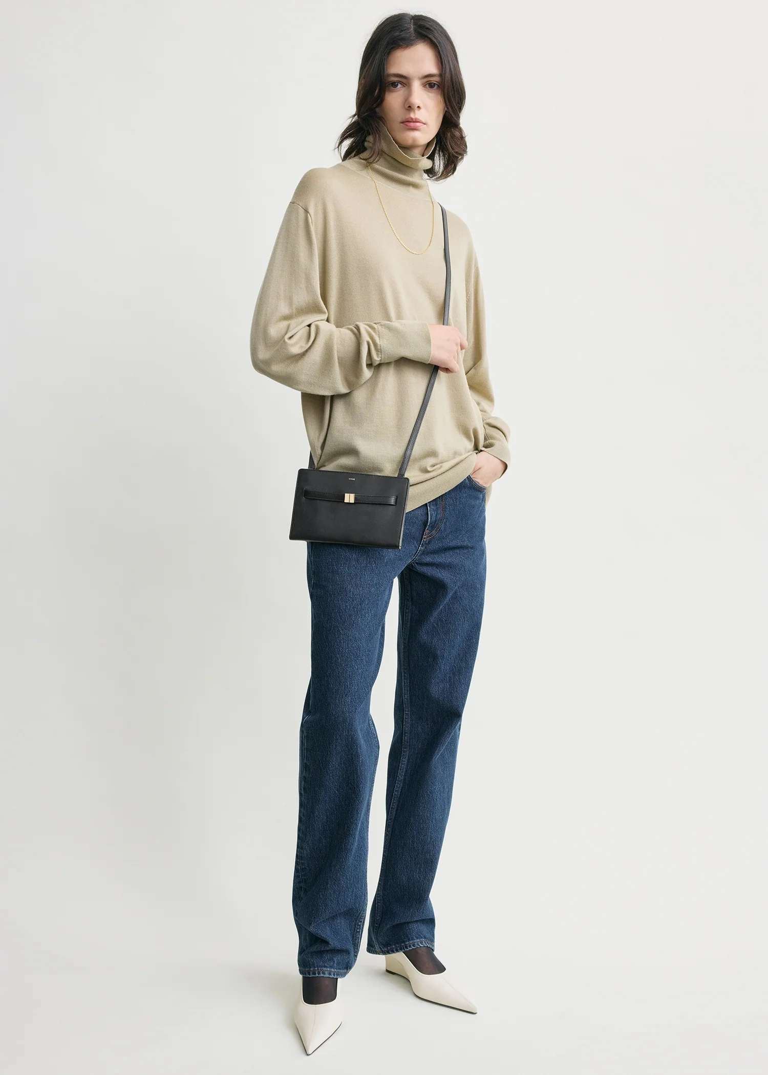 Belted leather crossbody black - Image 2