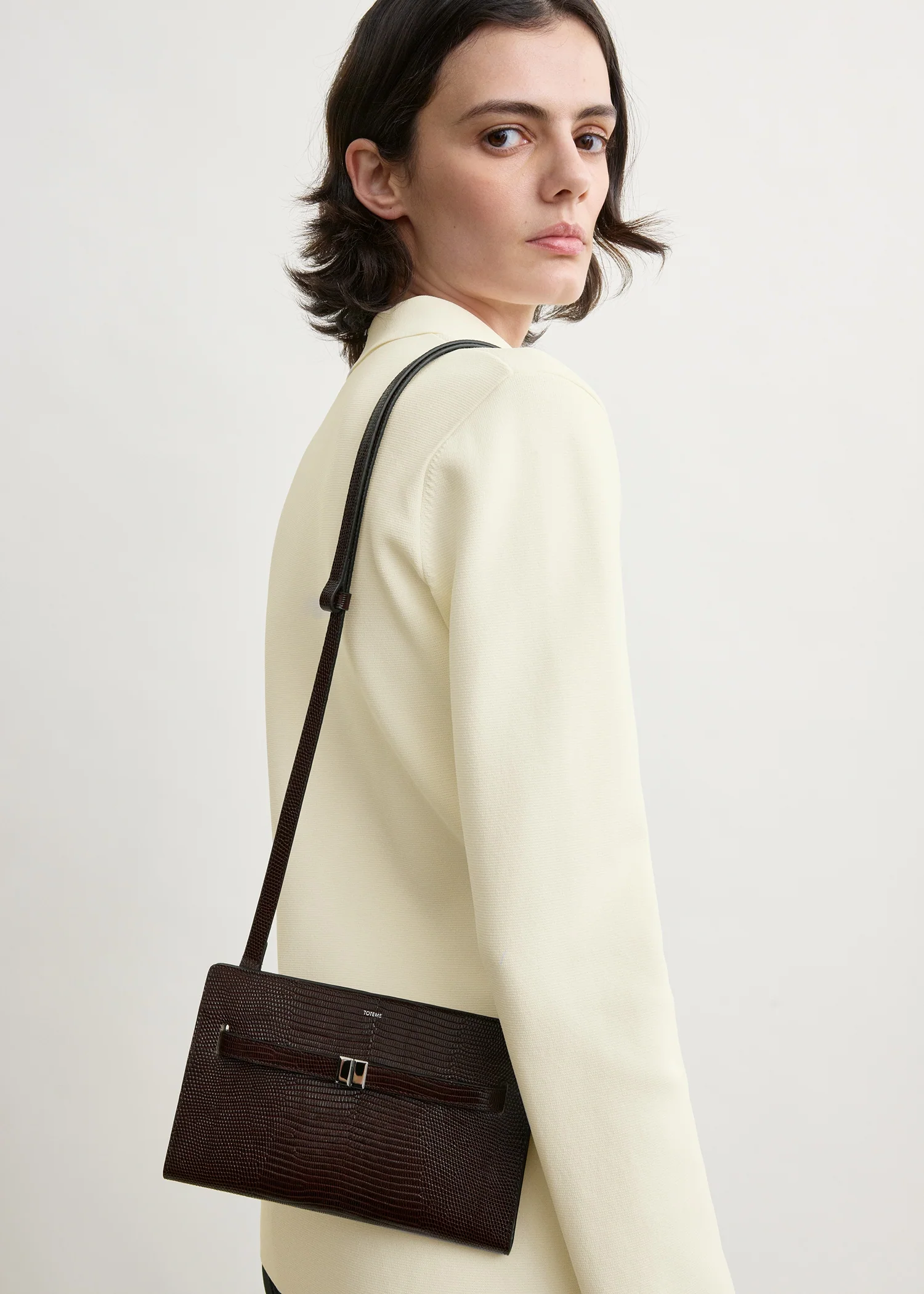 Belted lizard-embossed crossbody brown - Image 2