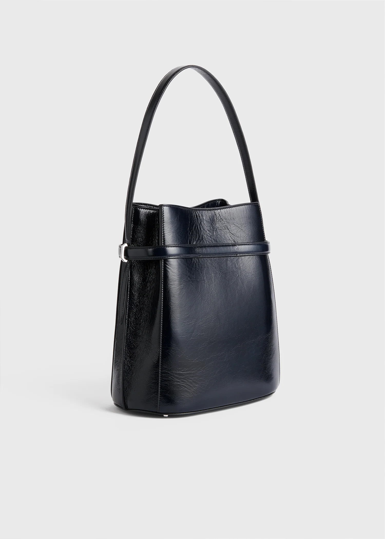 Belted Naplack bucket bag navy - Image 4