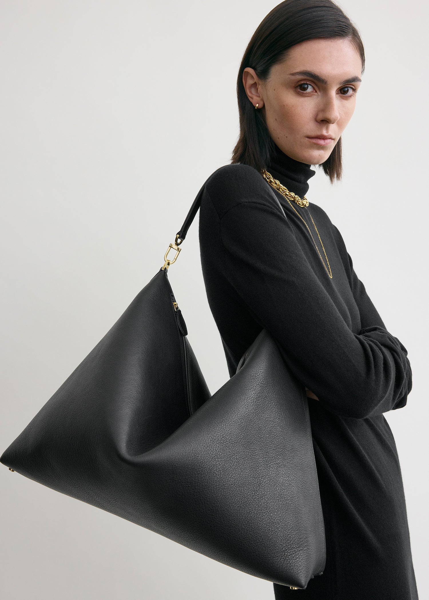 Bevel grained-leather bag black - Image 2