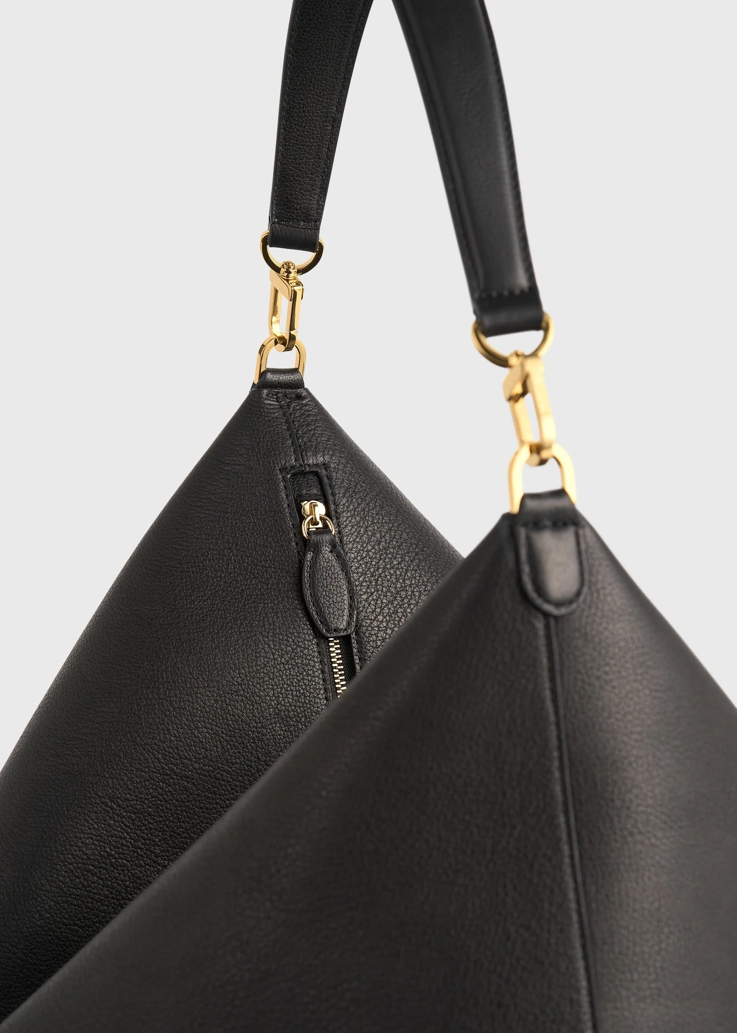 Bevel grained-leather bag black - Image 4