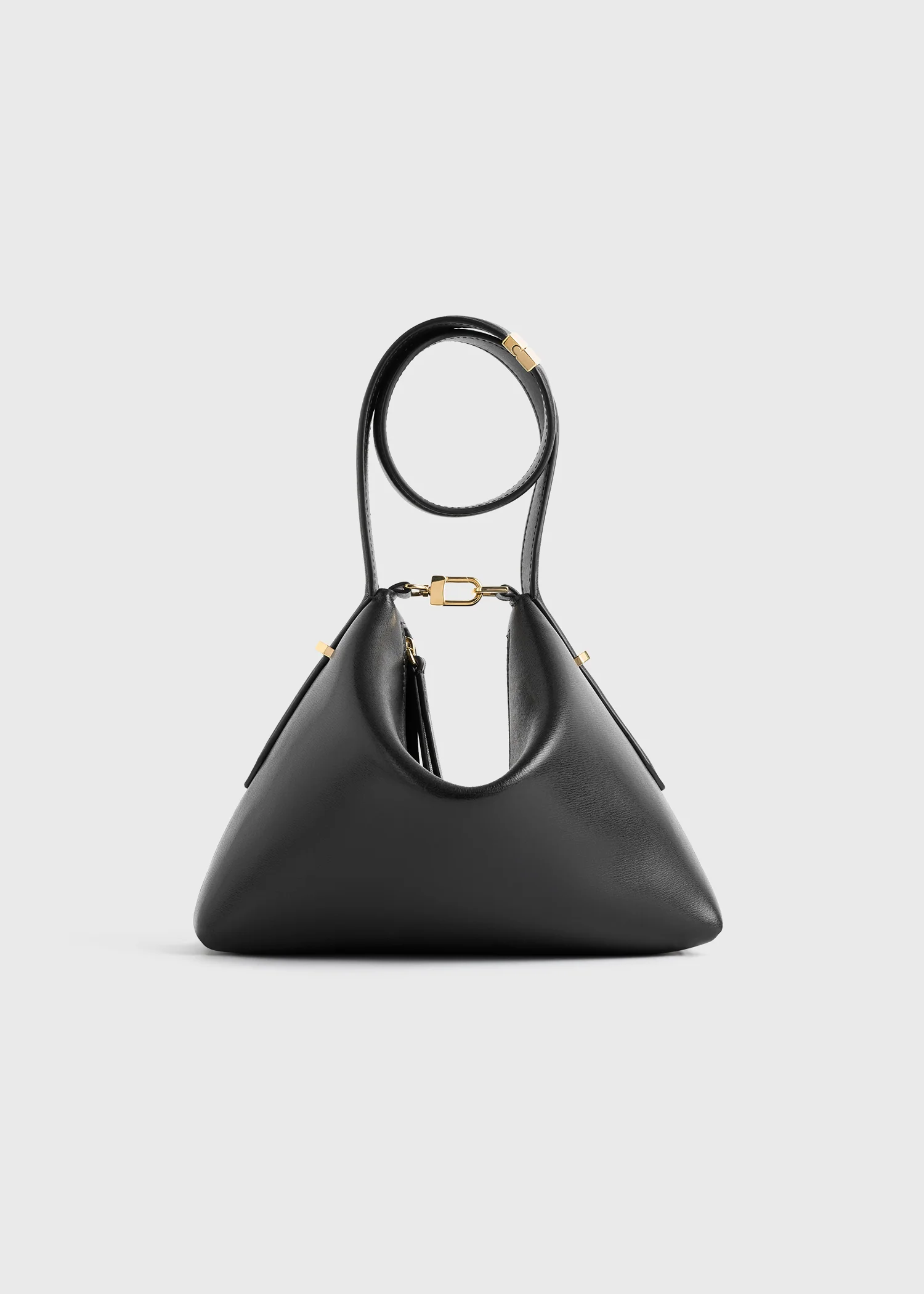 Bevel leather wristlet black