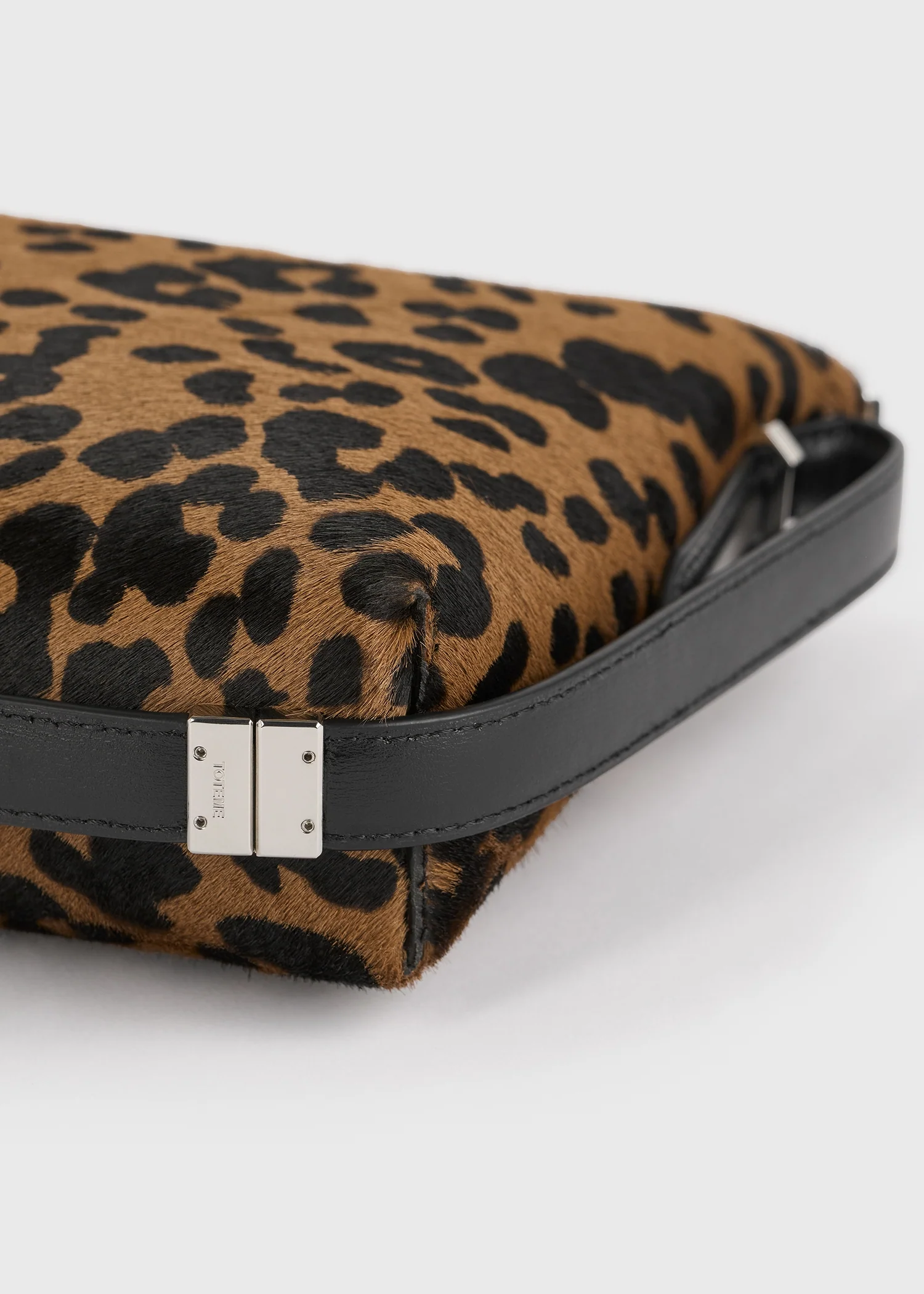 Bevel pony hair wristlet leopard - Image 7