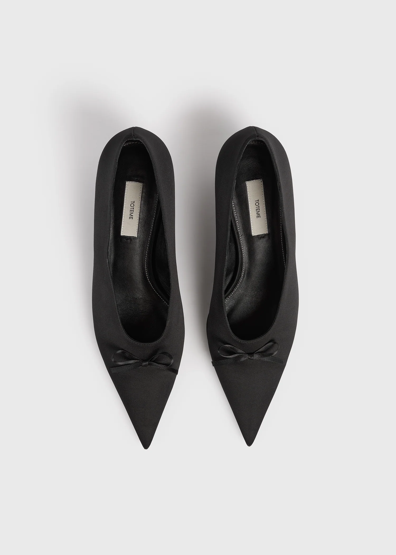 Bow satin kitten pumps black - Image 4