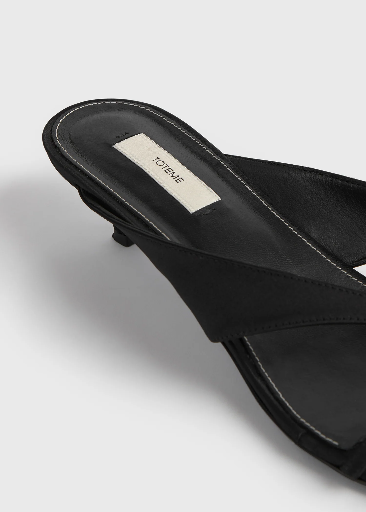 Bow satin sandals black - Image 5