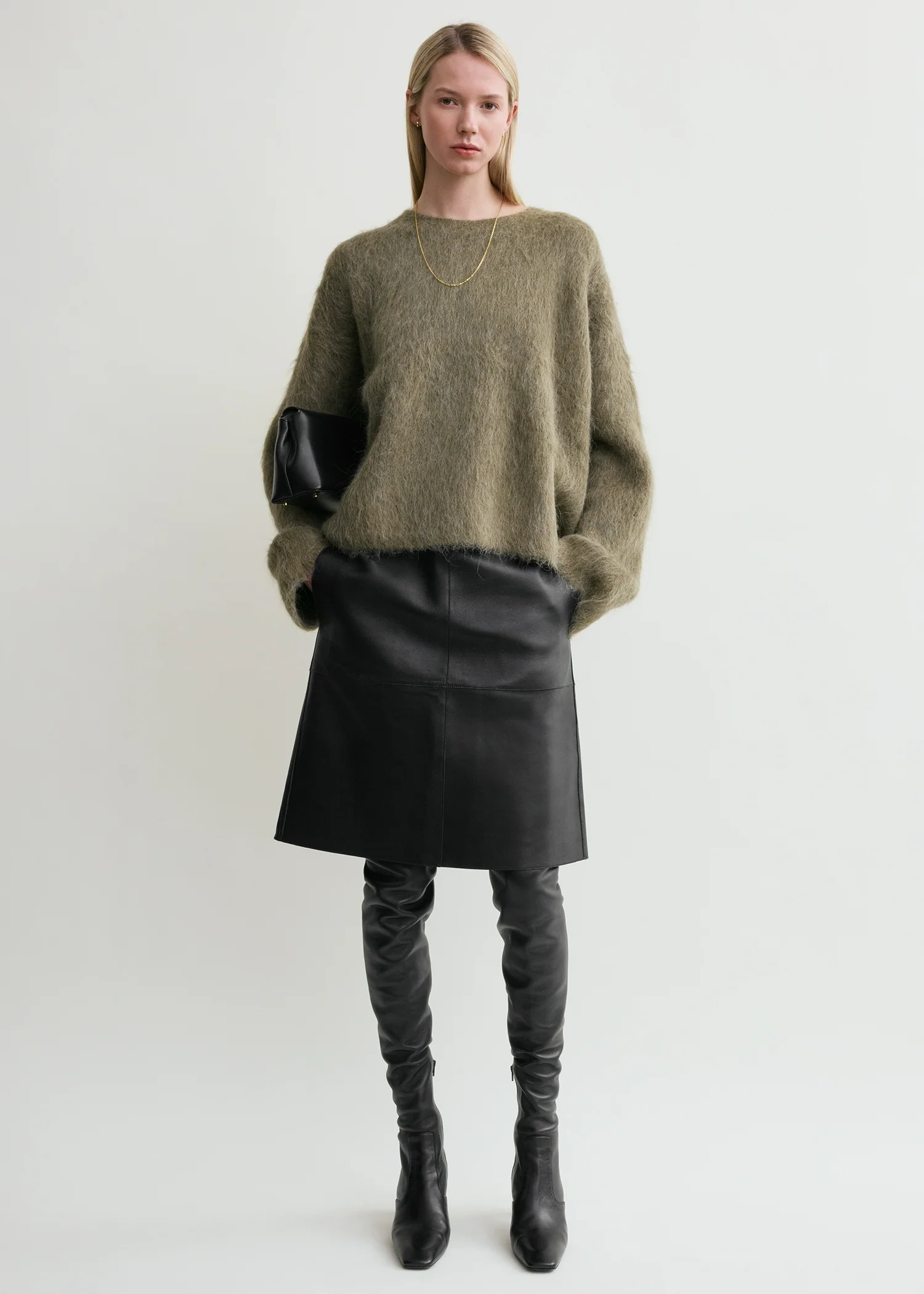 Boxy alpaca knit marsh