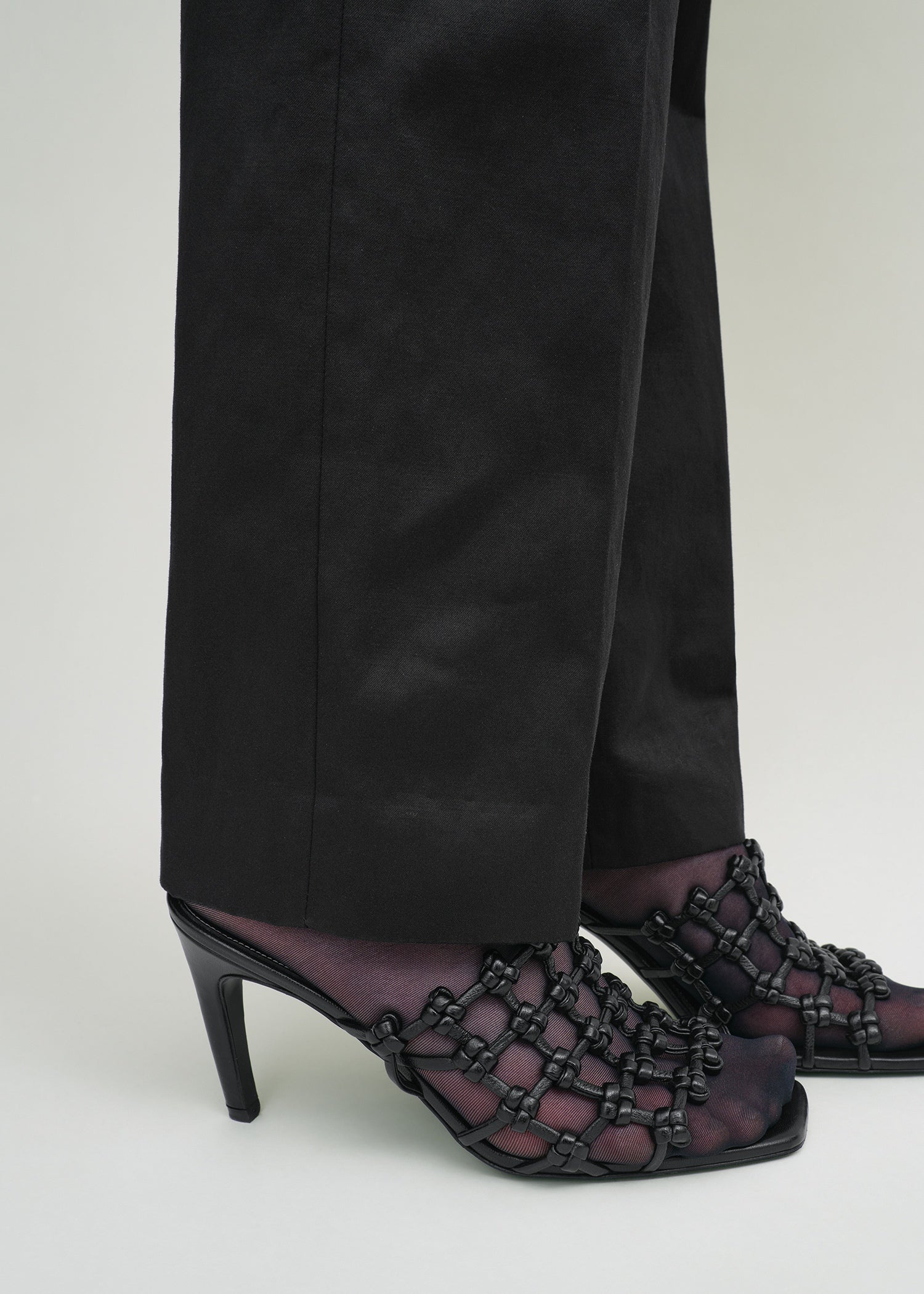 Braided-leather bandeau mules black - Image 3
