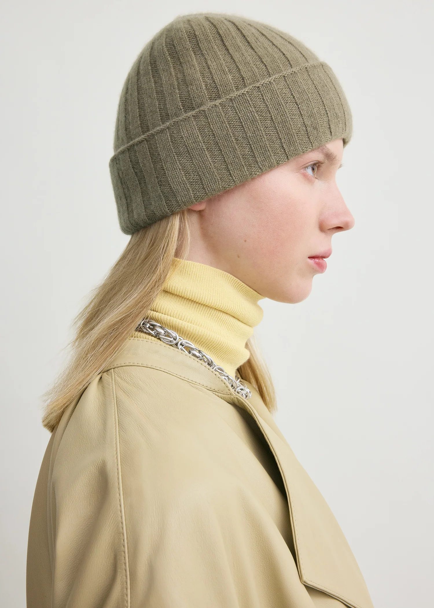 Cashmere beanie hazel - Image 3