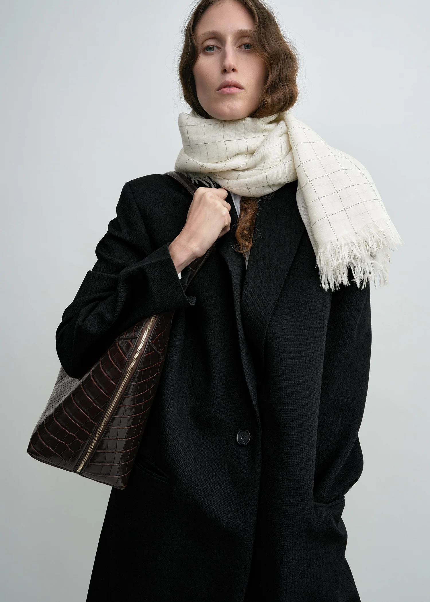 Checked light wool scarf ecru/black - Image 2