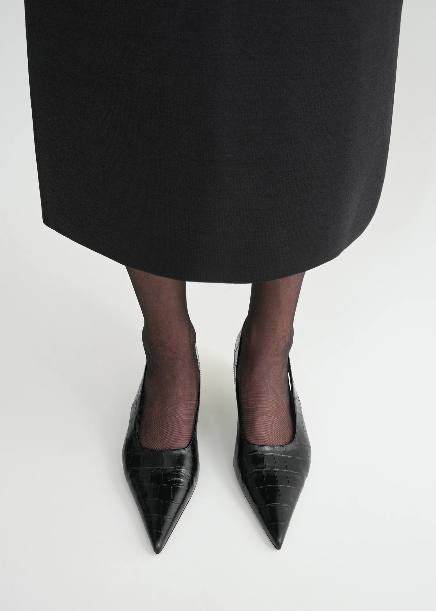 Classic croco-embossed slingbacks black - Image 2