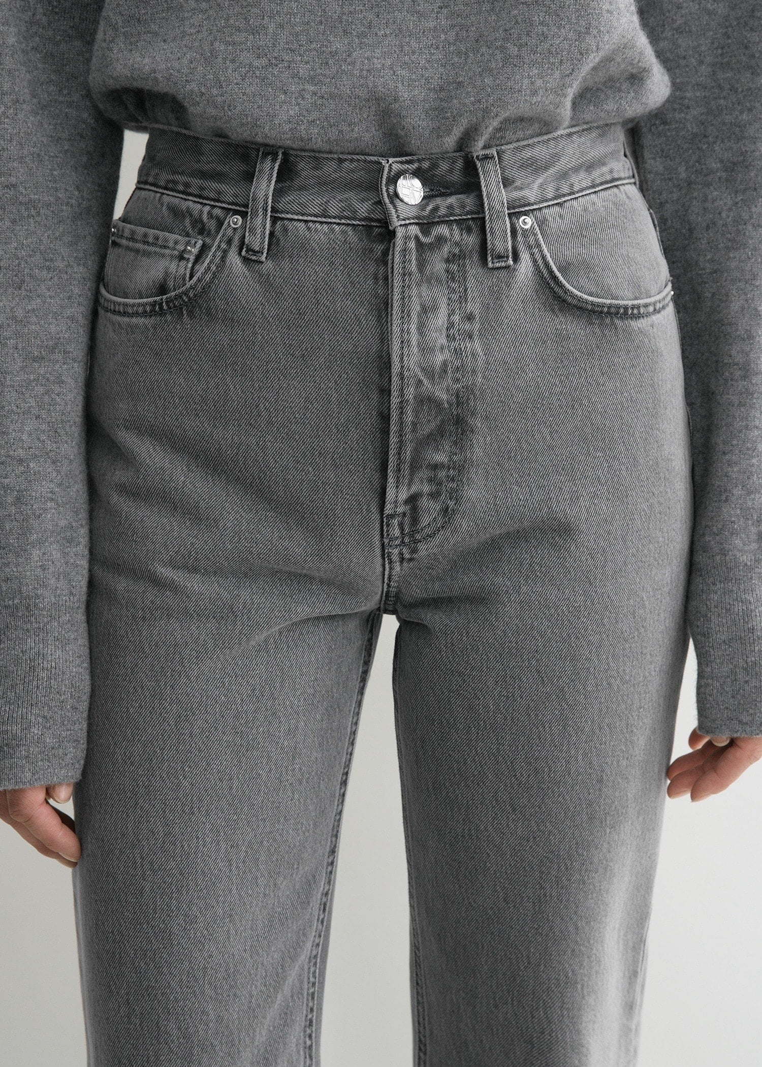Classic cut denim full length mid grey - Image 4