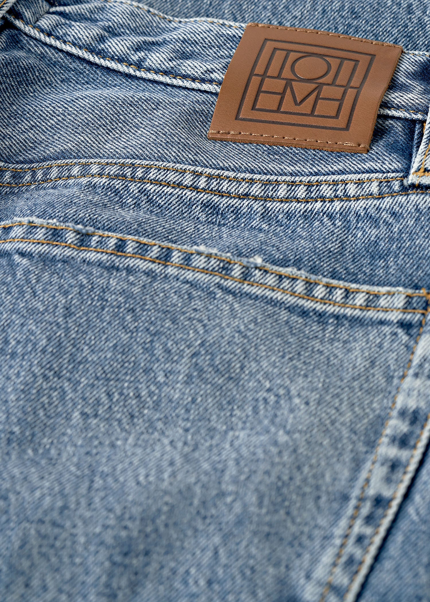 Classic cut denim worn blue - Image 7