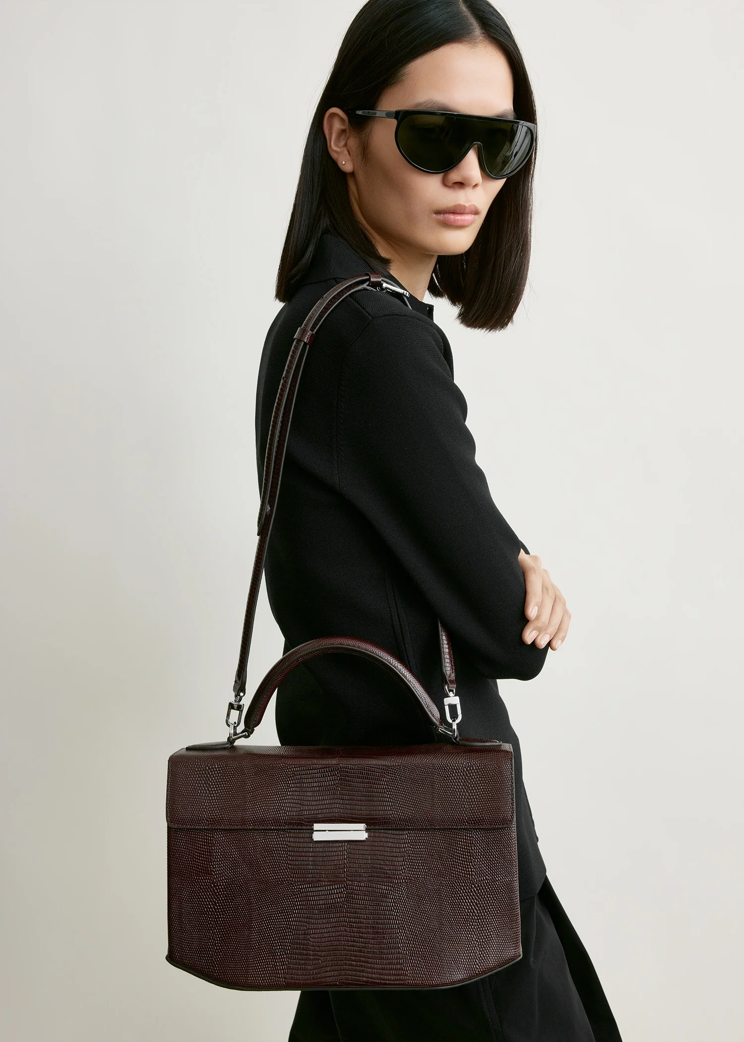 Clip lizard-embossed top handle brown - Image 3