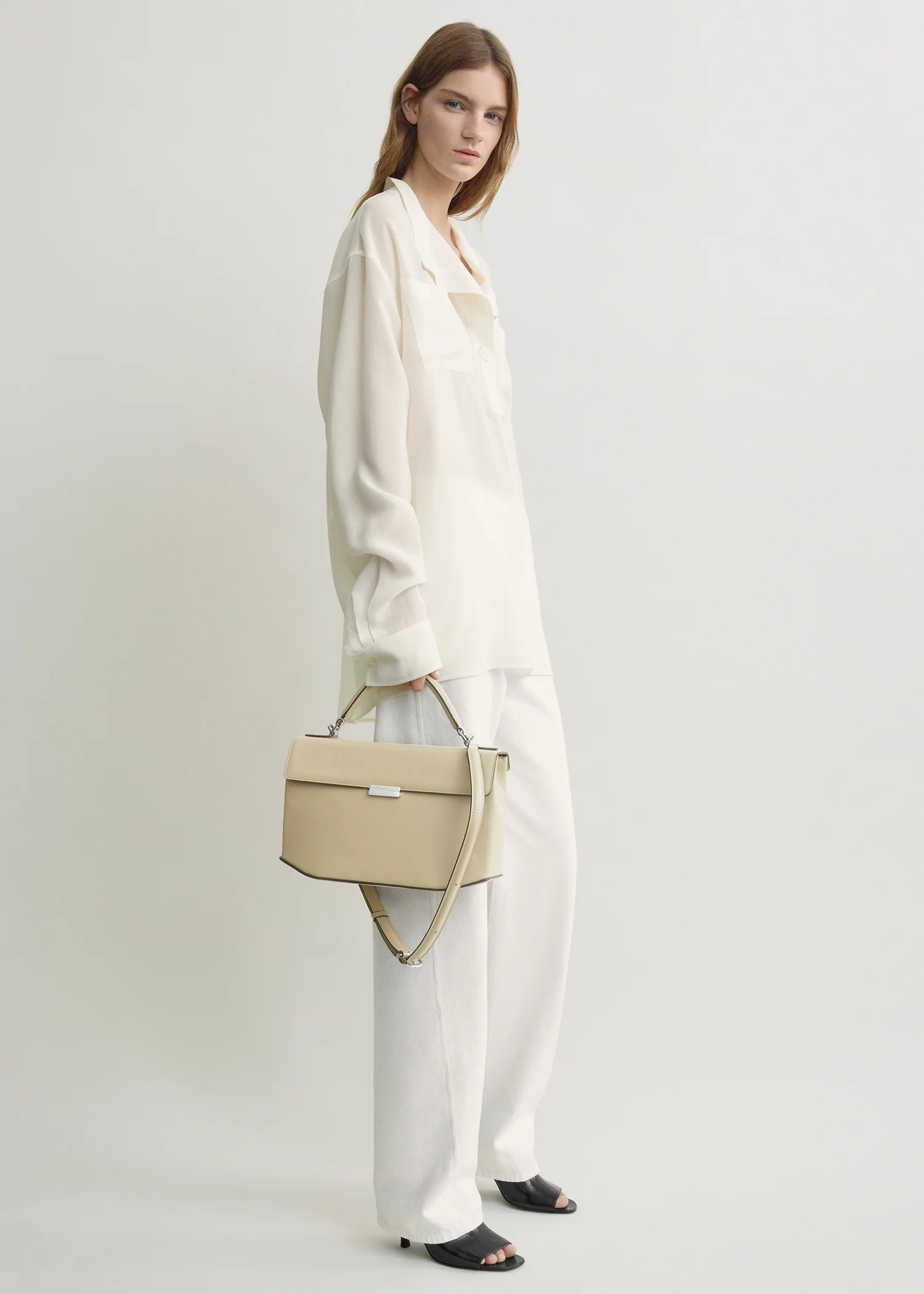 Clip polished-leather top handle cashew - Image 3