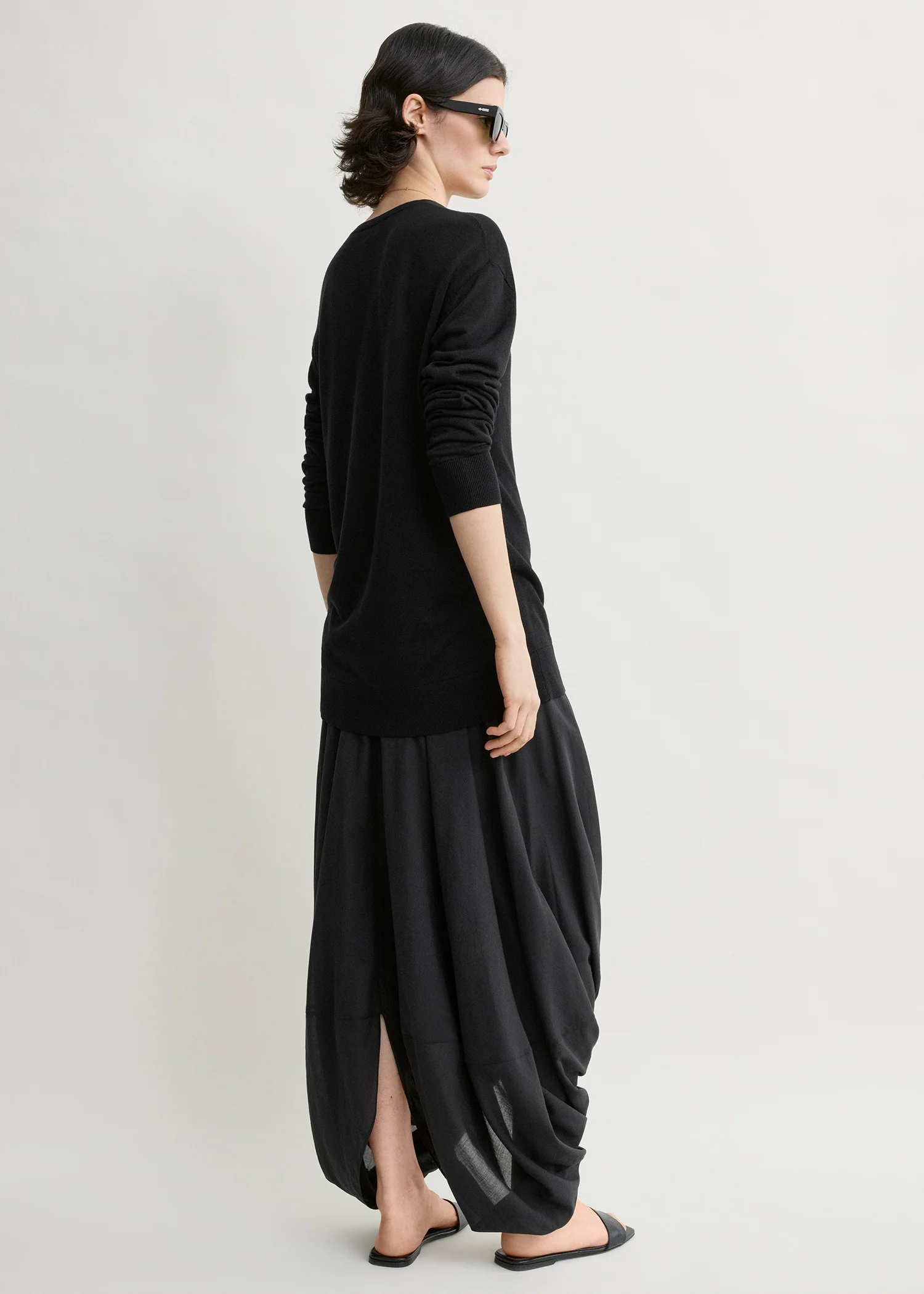 Cocoon skirt black petite - Image 3