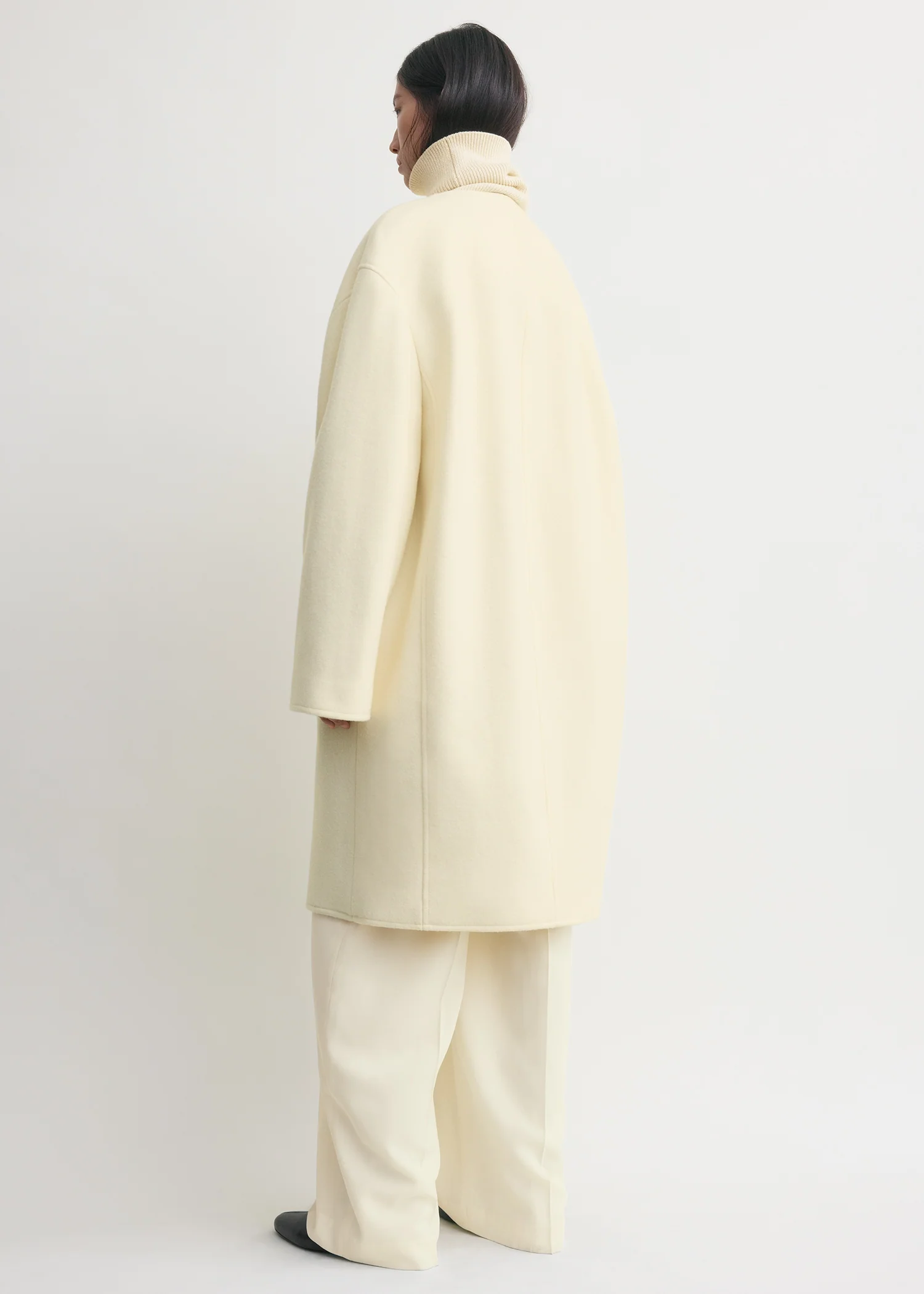 Collarless felt coat ecru - Image 3