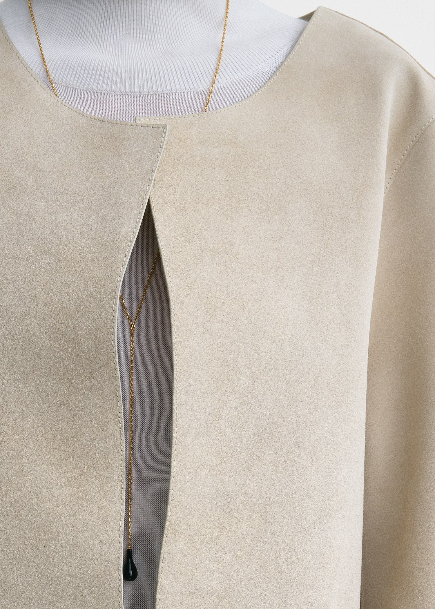 Collarless suede coat peanut - Image 4