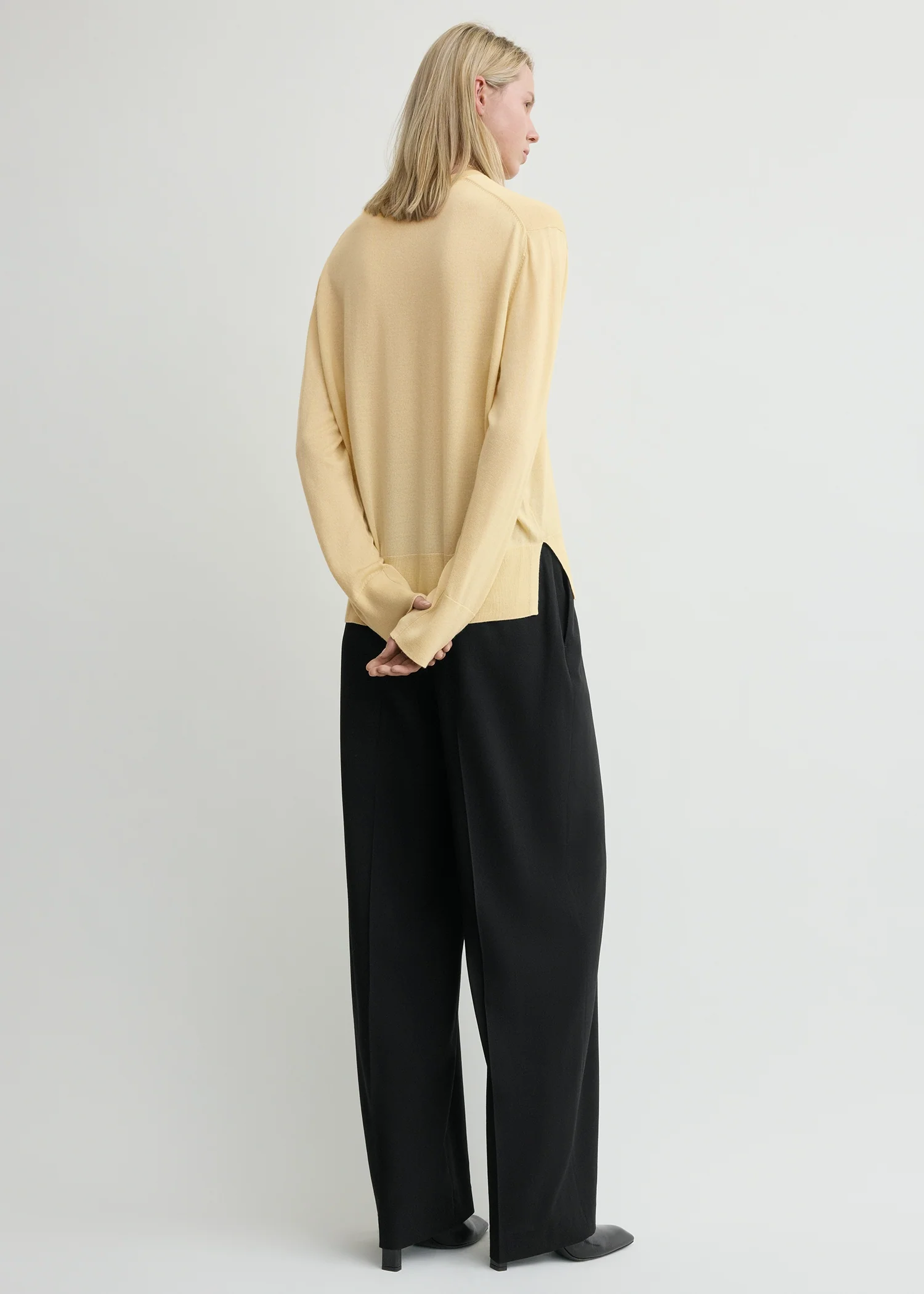 Crew-neck wool silk knit champagne - Image 3
