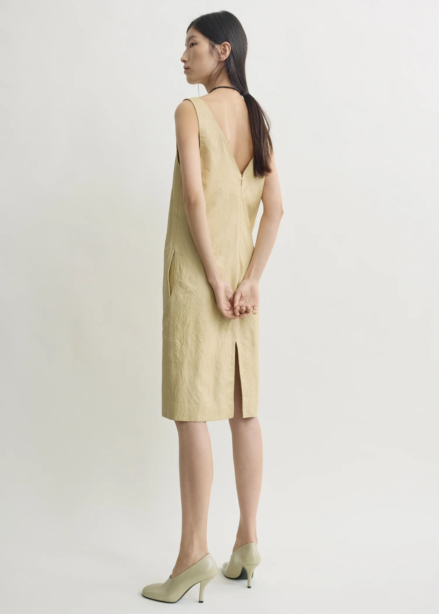 Crinkled leather dress champagne - Image 3
