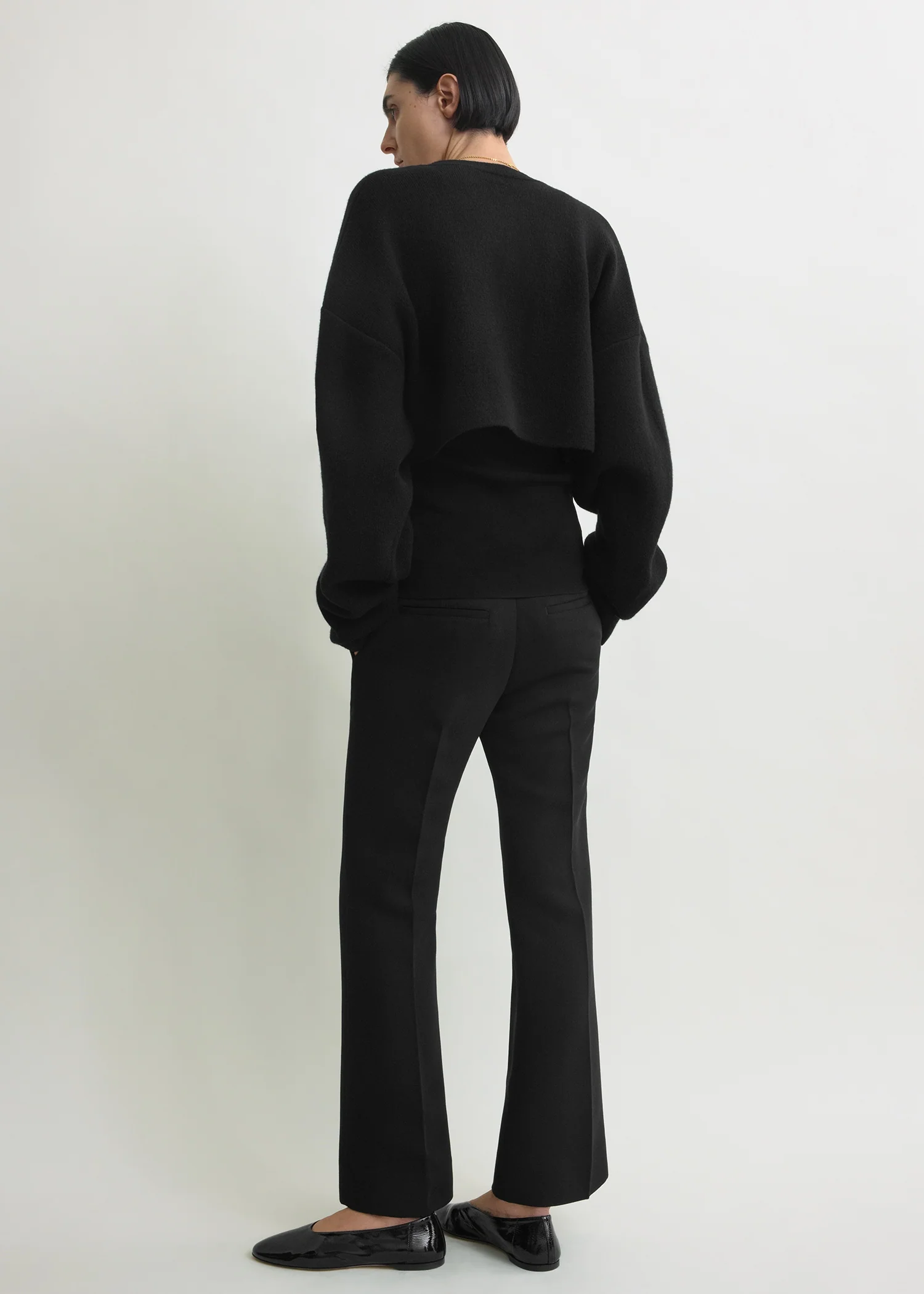 Cropped oversized cardigan black - Image 3