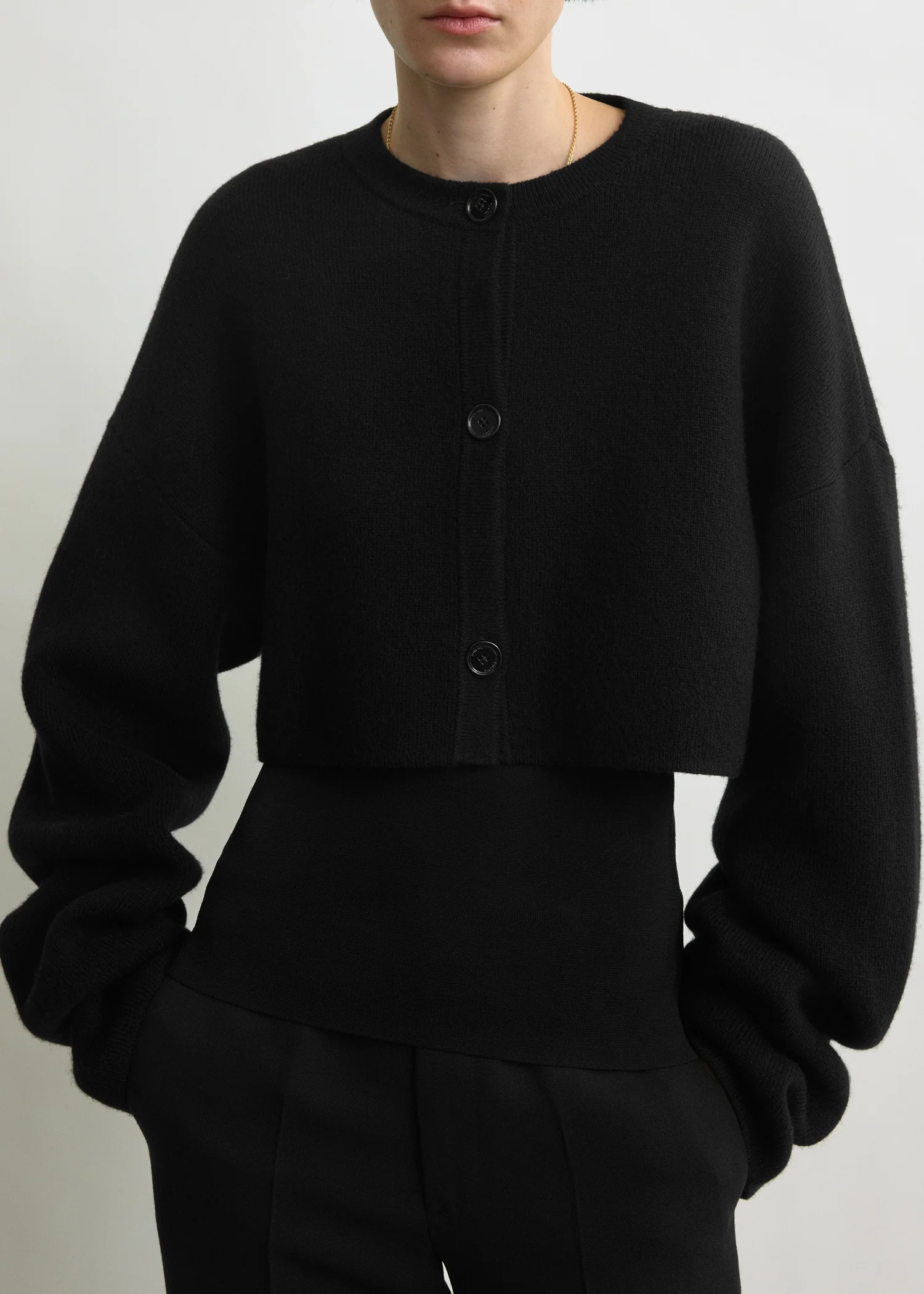 Cropped oversized cardigan black - Image 4