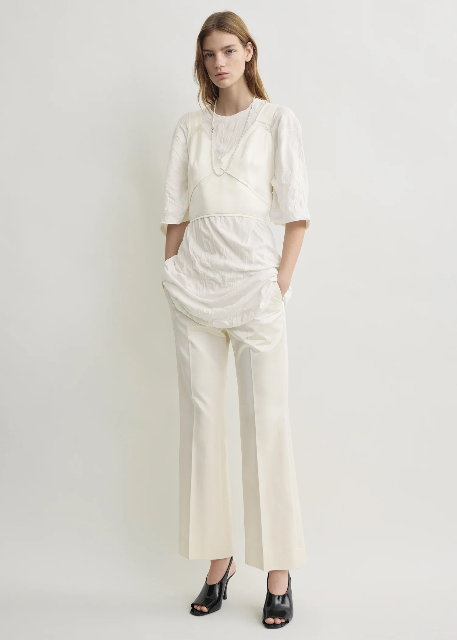 Cropped satin camisole off-white