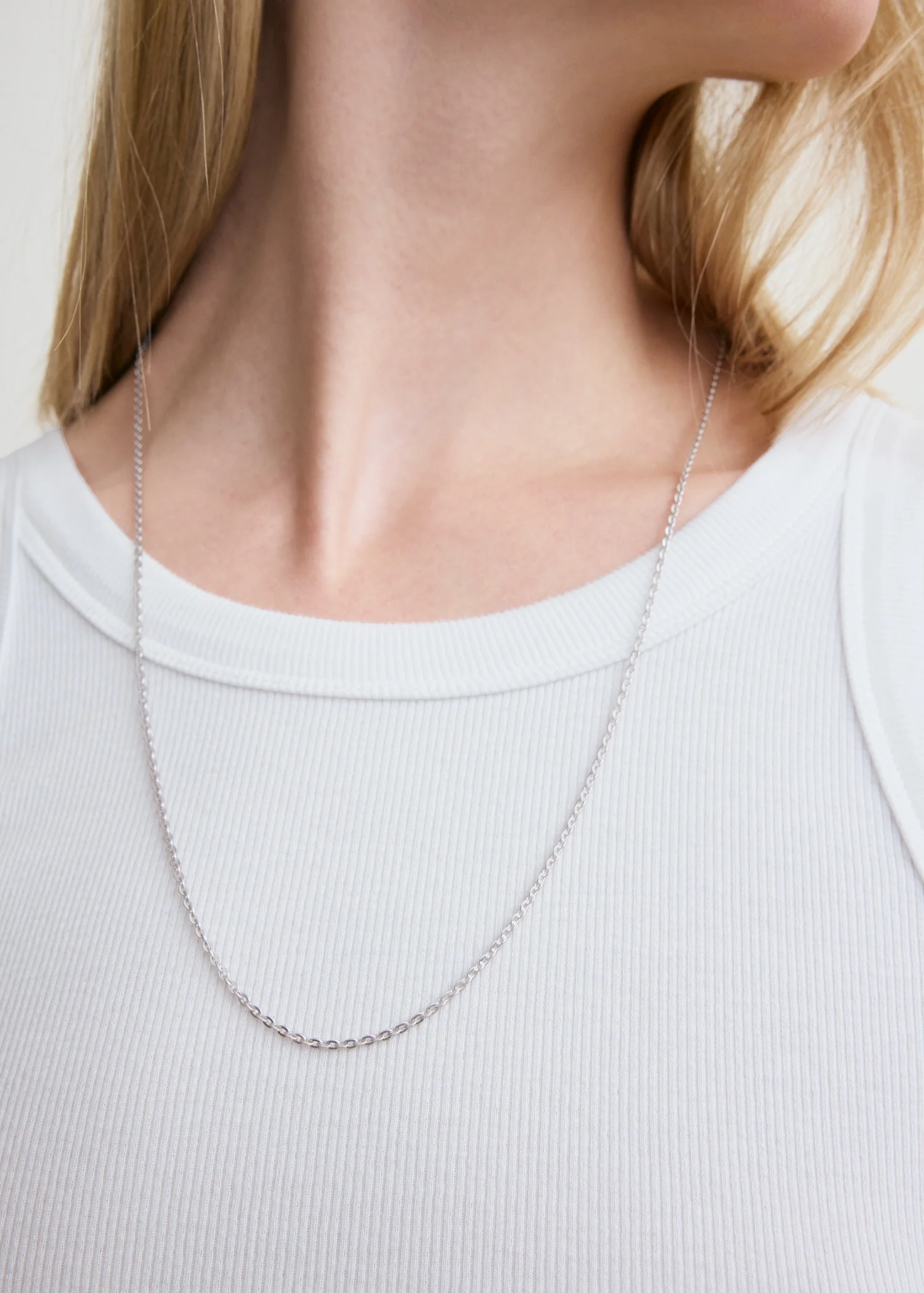 Curved rib tank white - Image 5