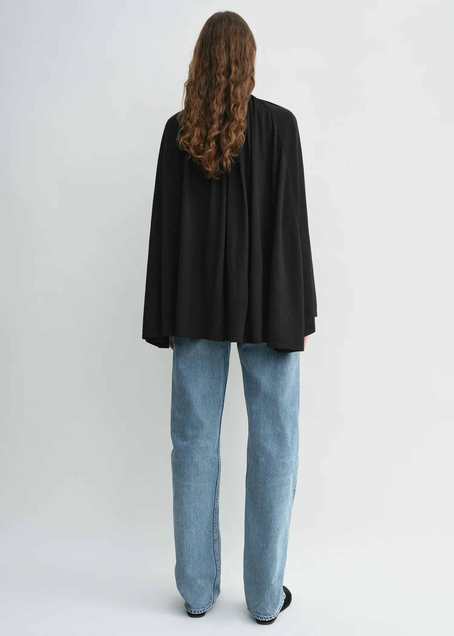 Drawstring cape black - Image 3