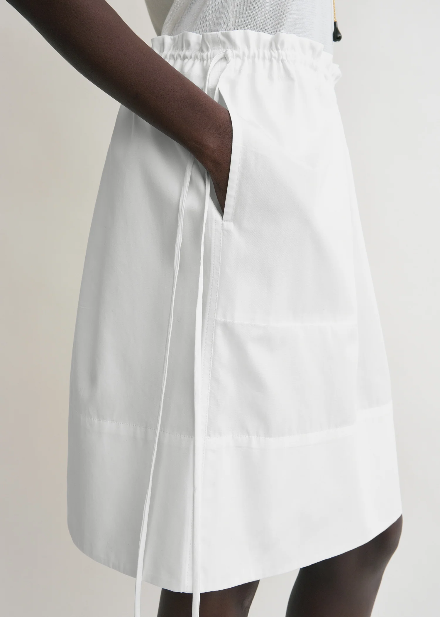 Drawstring poplin mini skirt white - Image 4