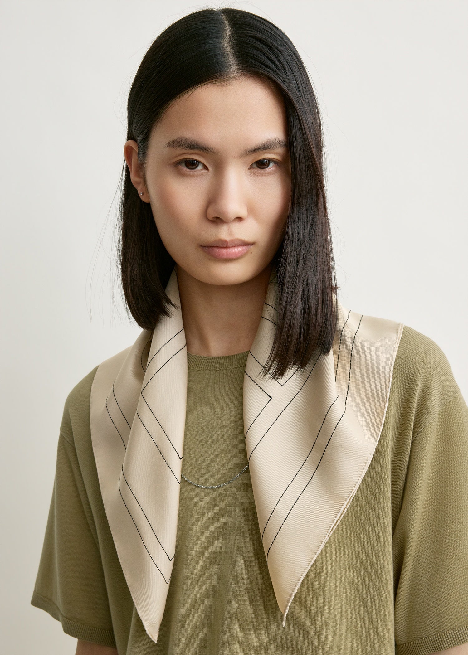 Embroidered monogram silk scarf ivory - Image 4