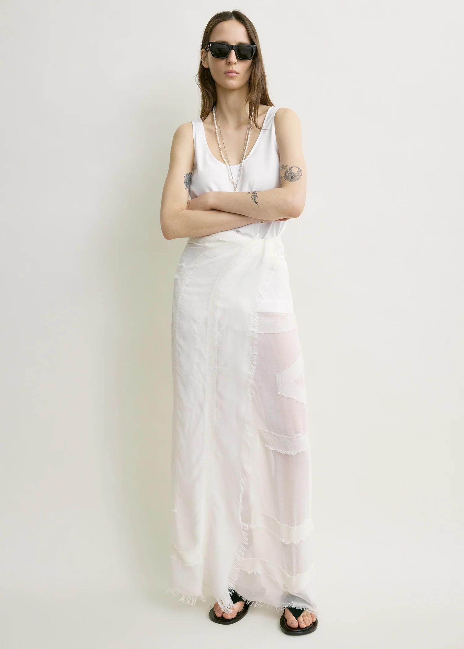 Fil coupé monogram sarong off-white - Image 3