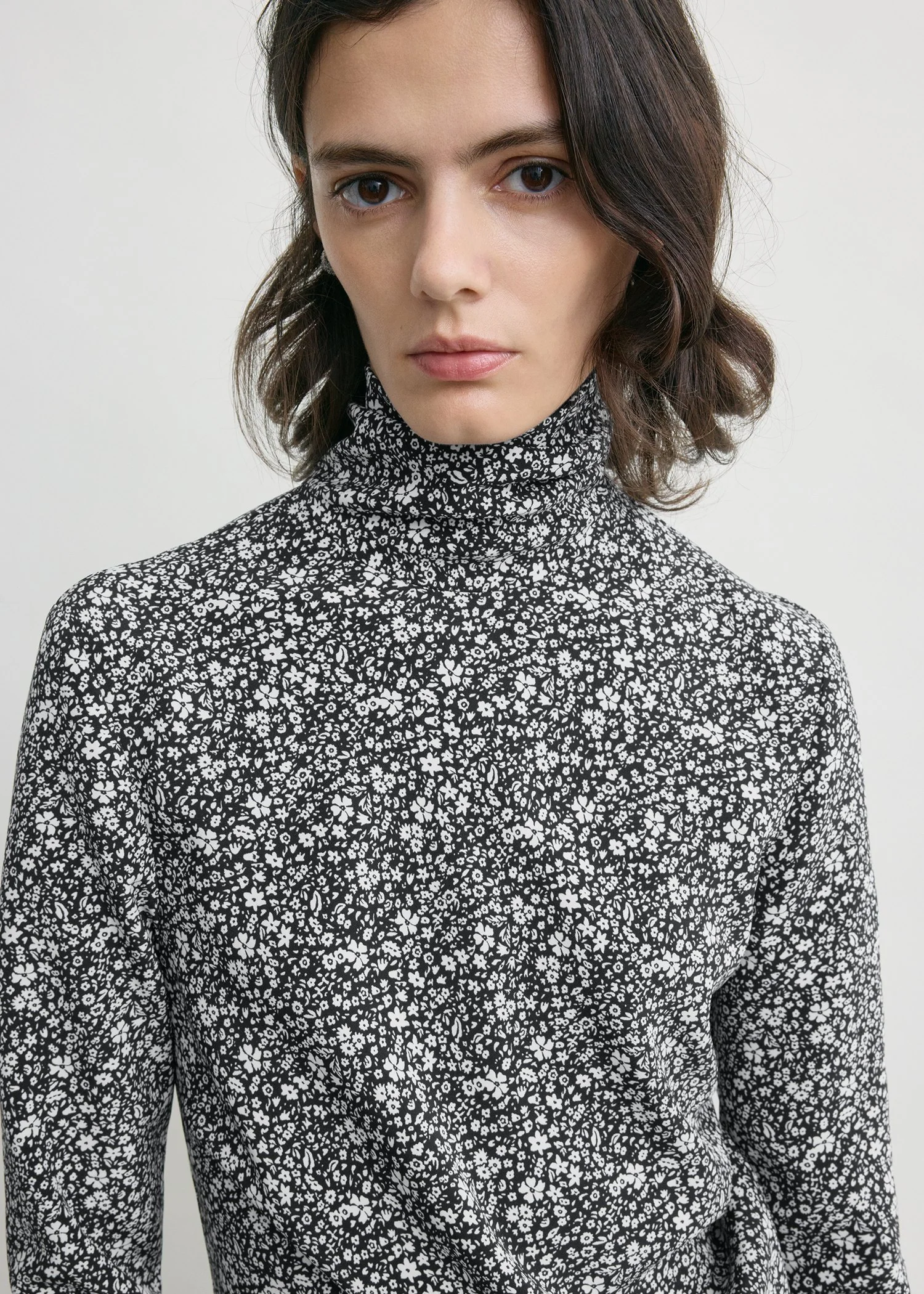 Floral twist dress black/white - Image 4
