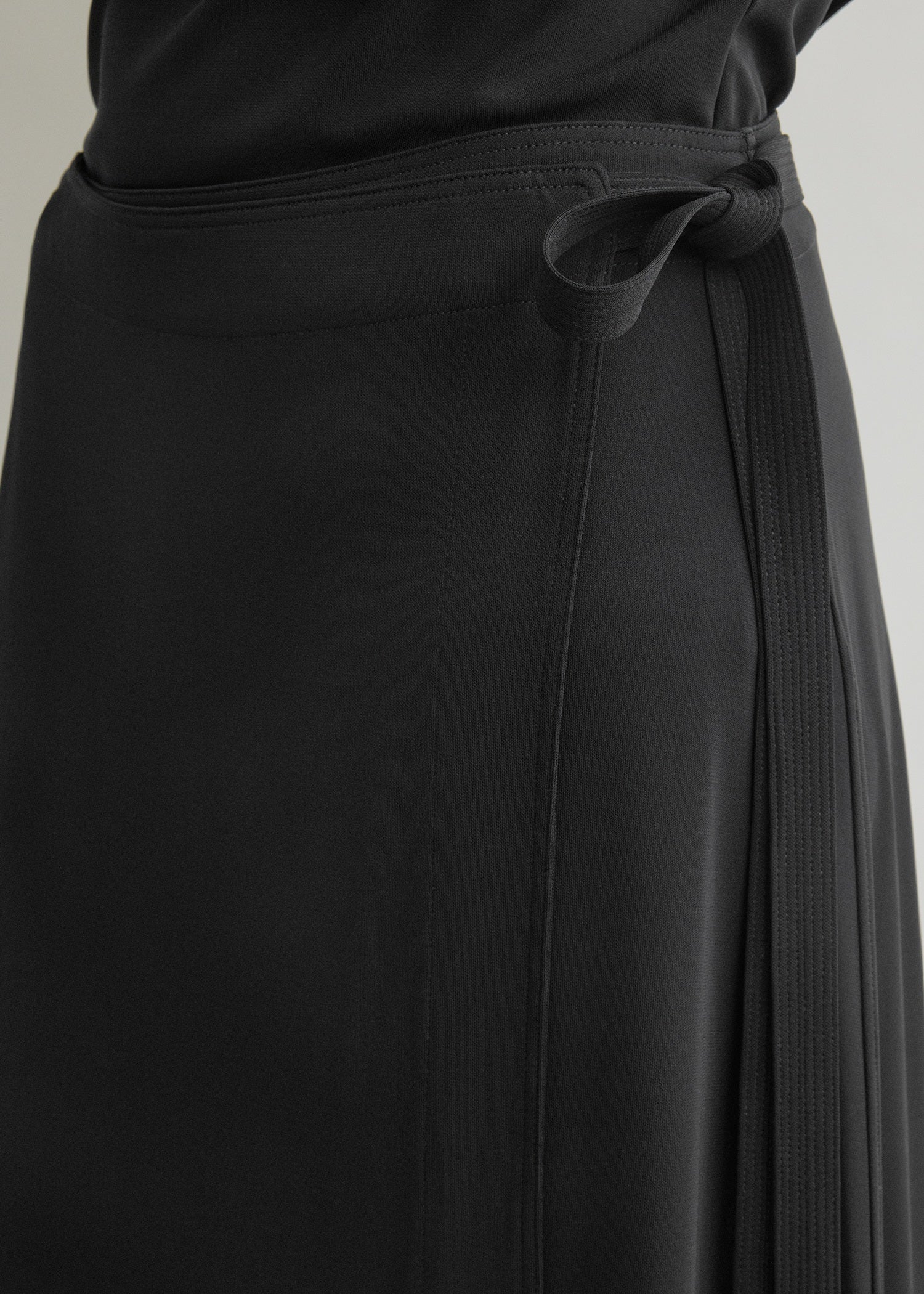 Fluid jersey skirt black - Image 5