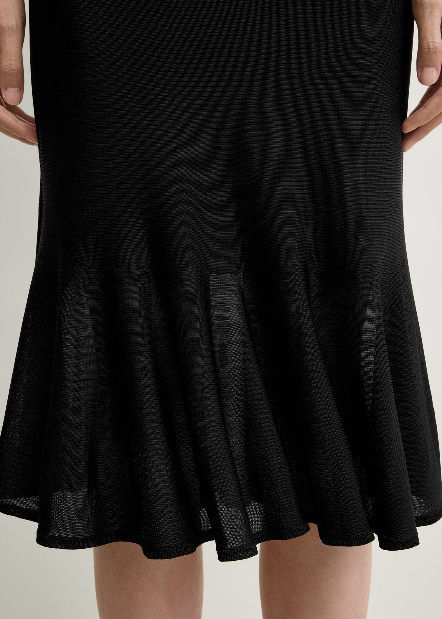 Fluted knit skirt black - Image 4