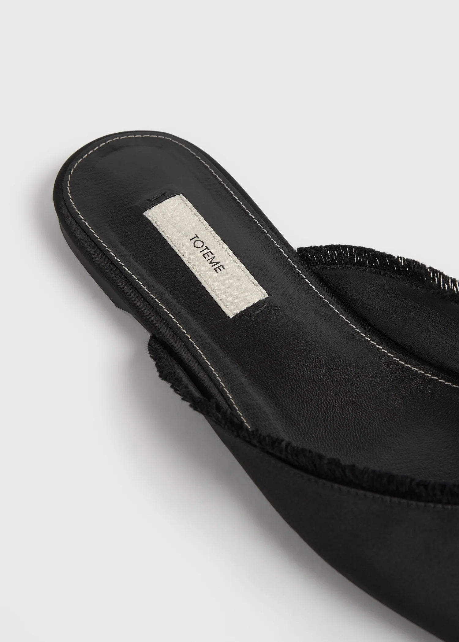 Frayed satin lounge slippers black - Image 5