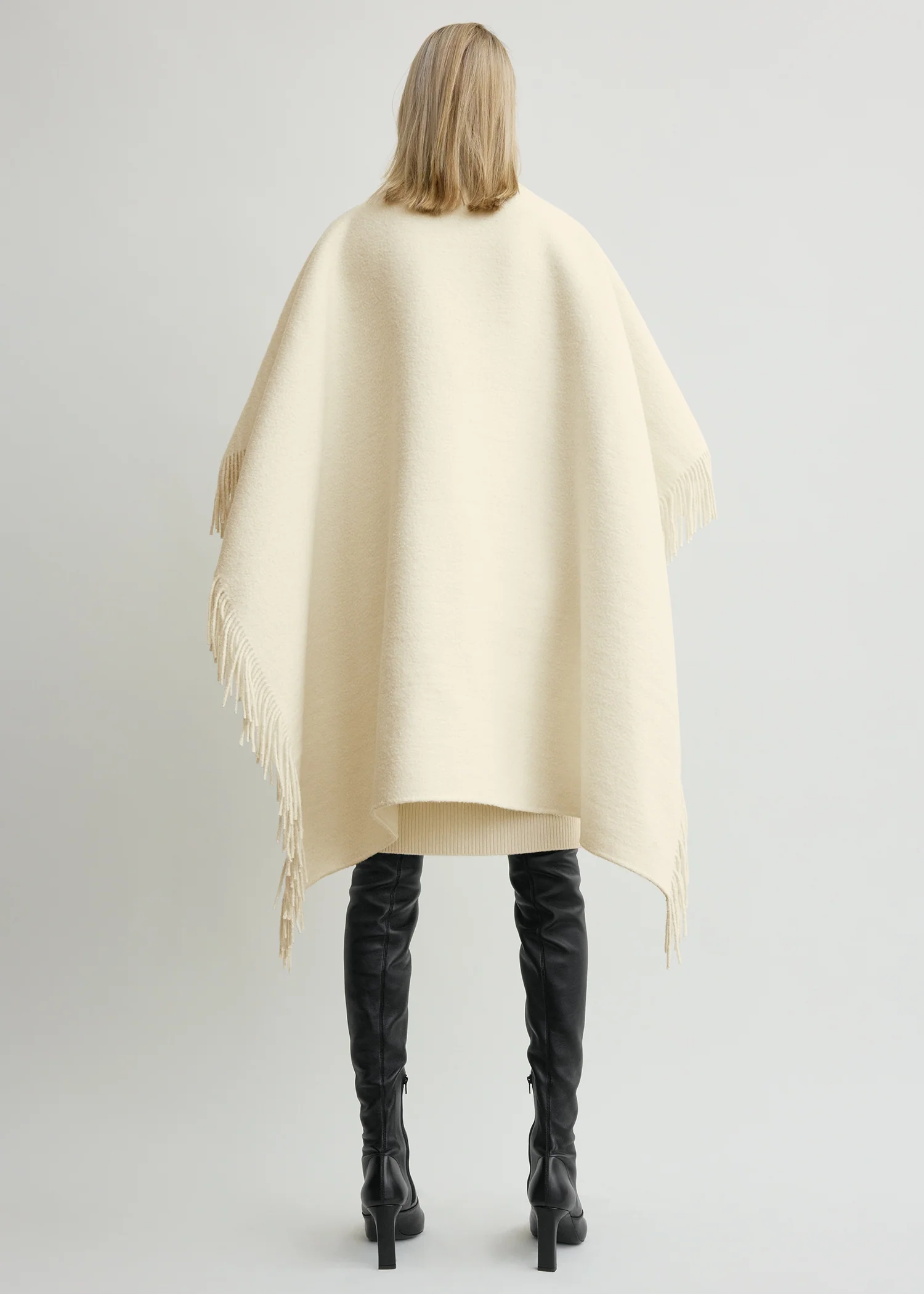 Fringed poncho winter white - Image 3