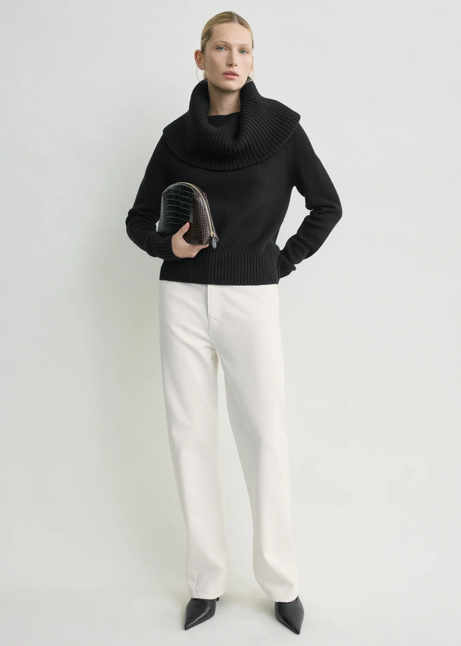 Funnel wool knit black - Image 2