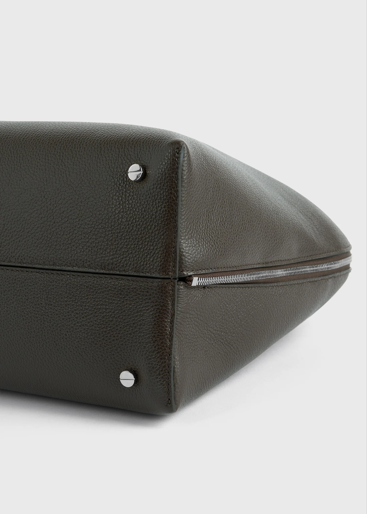 Grained-leather day tote dark chocolate - Image 7