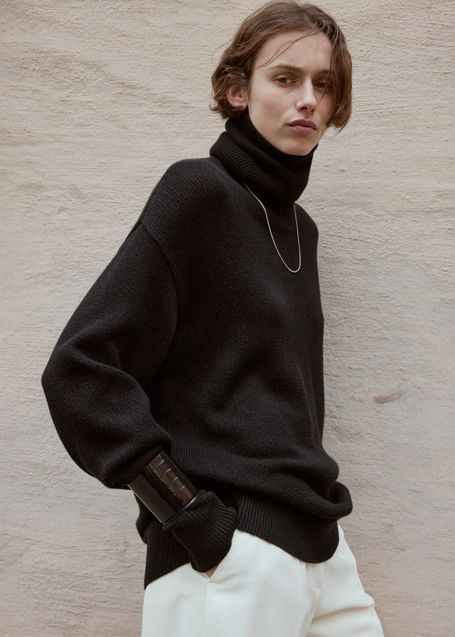 Long croco-embossed cuff black - Image 3
