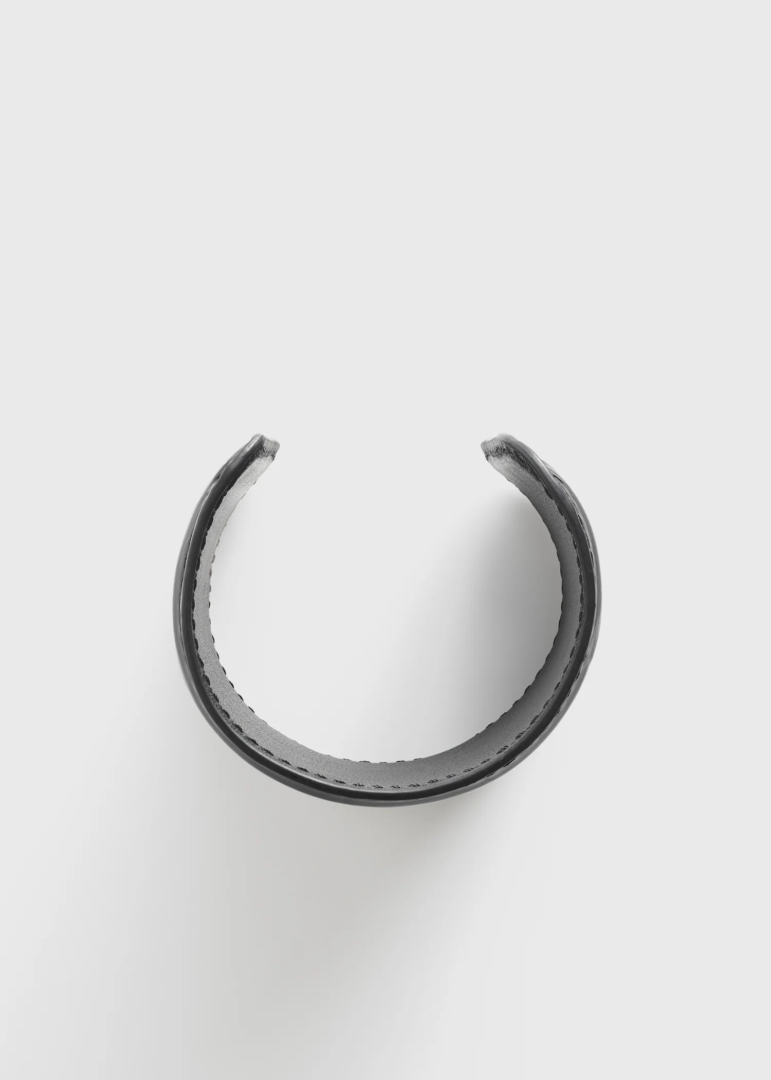 Long croco-embossed cuff black - Image 4