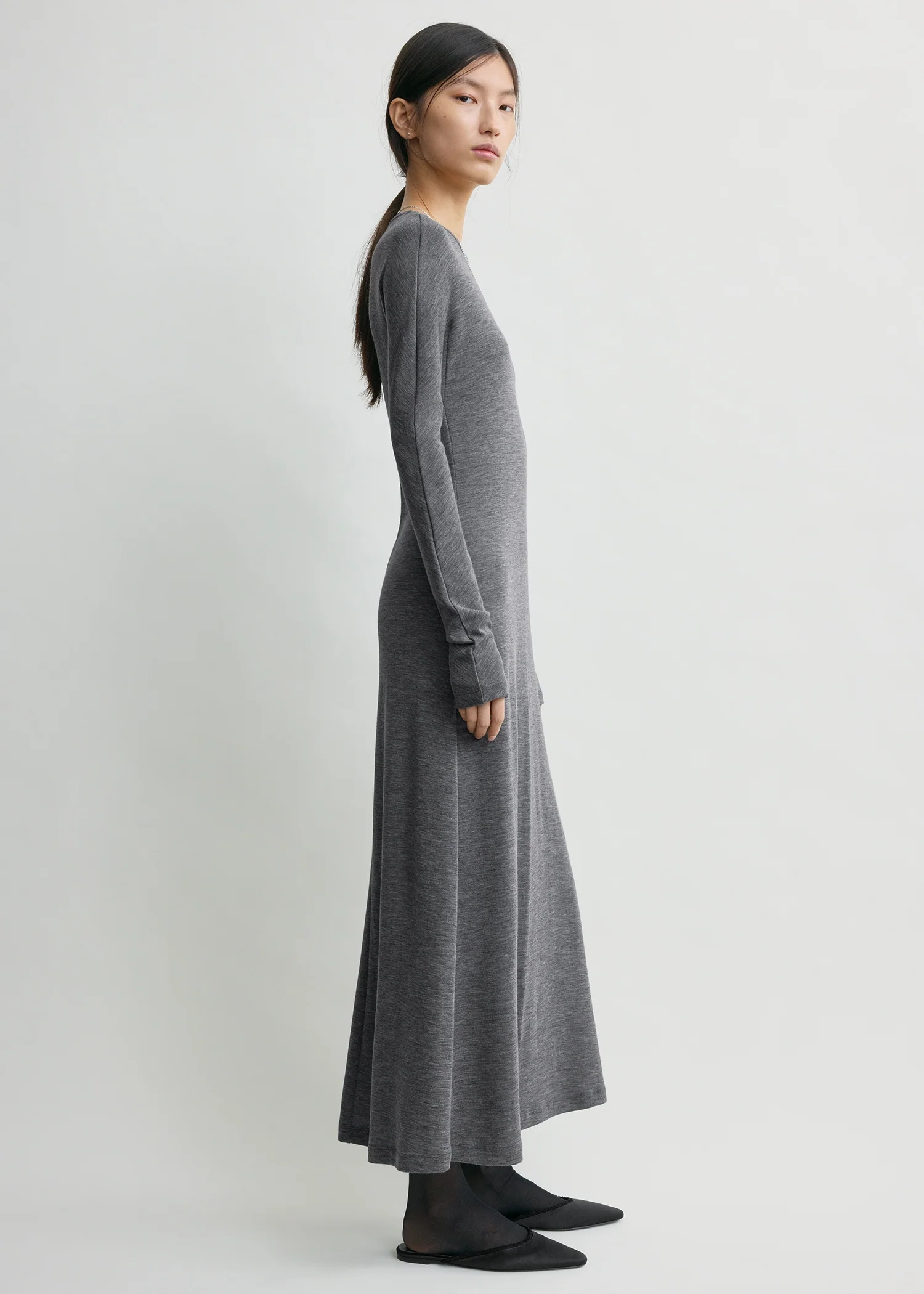 Long-sleeve everyday dress grey - Image 2