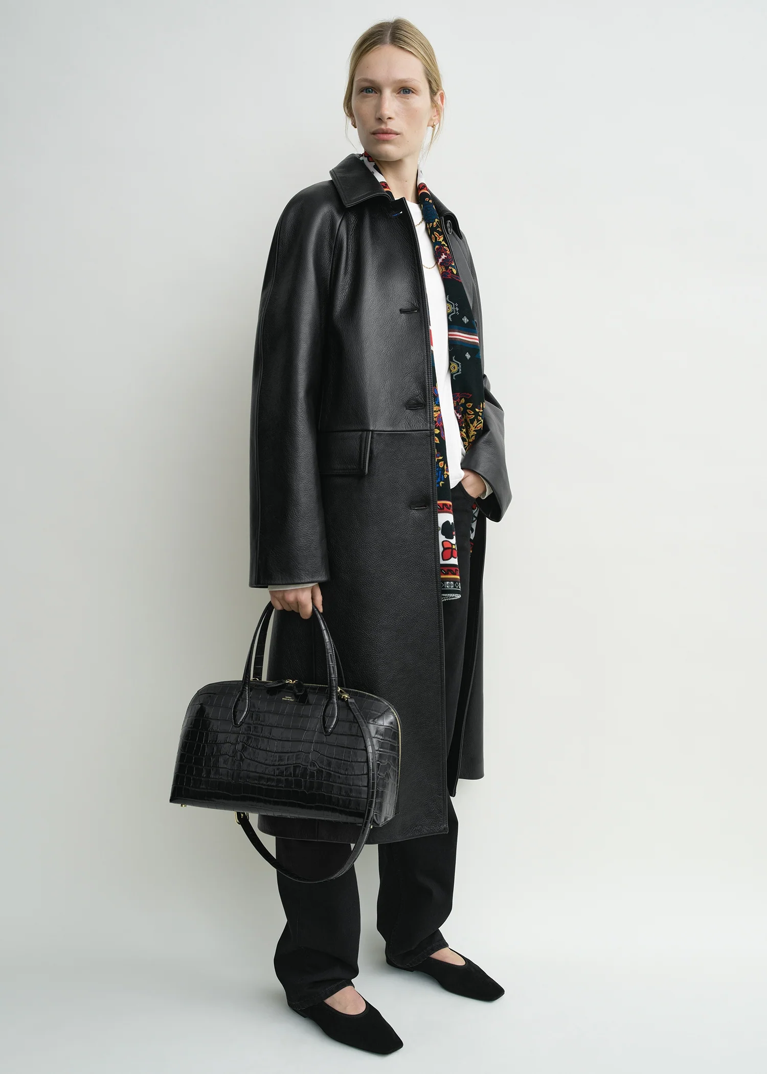 Medium croco-embossed day tote black - Image 3