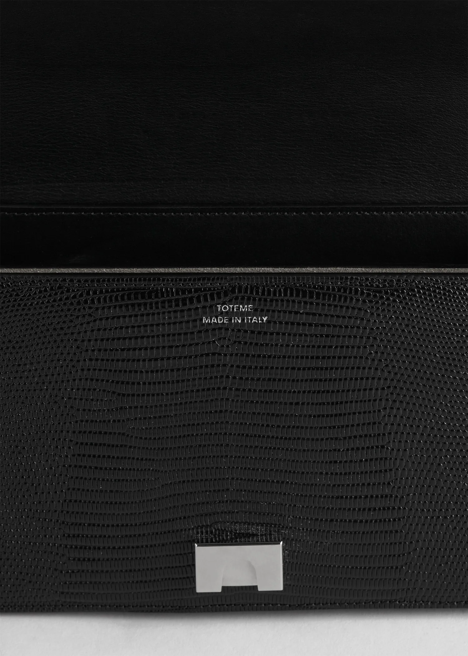 Mini T-flap lizard-embossed bag black - Image 7