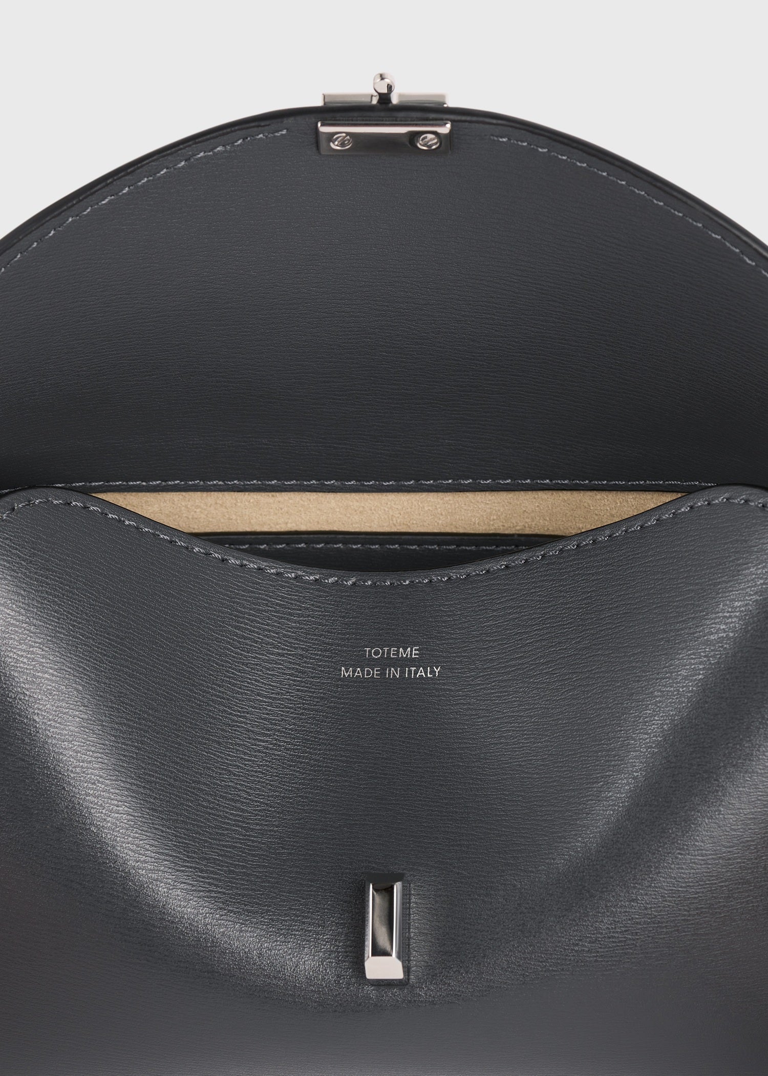 Mini T-lock leather clutch shark - Image 6