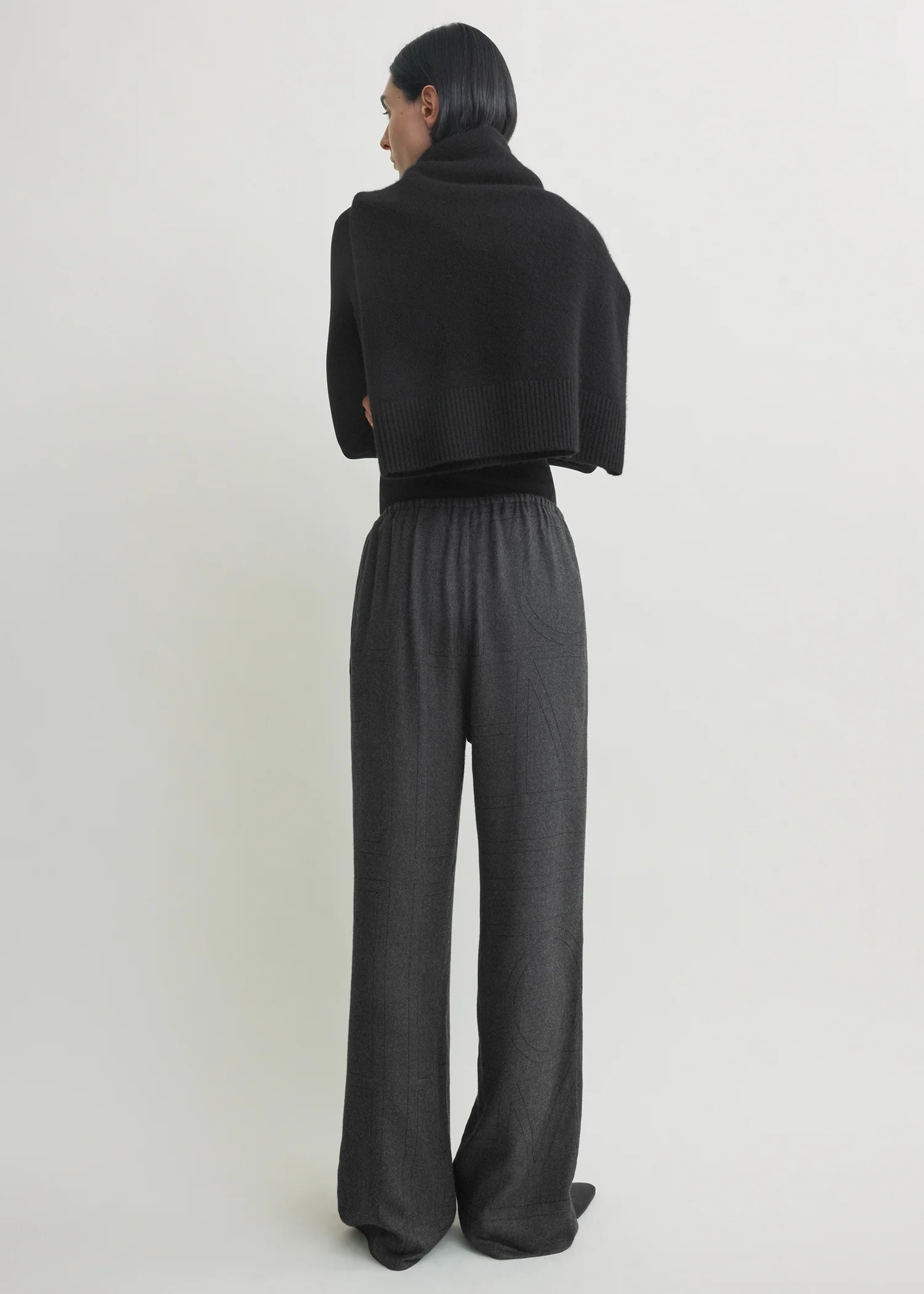 Monogram flannel pj bottoms charcoal - Image 3