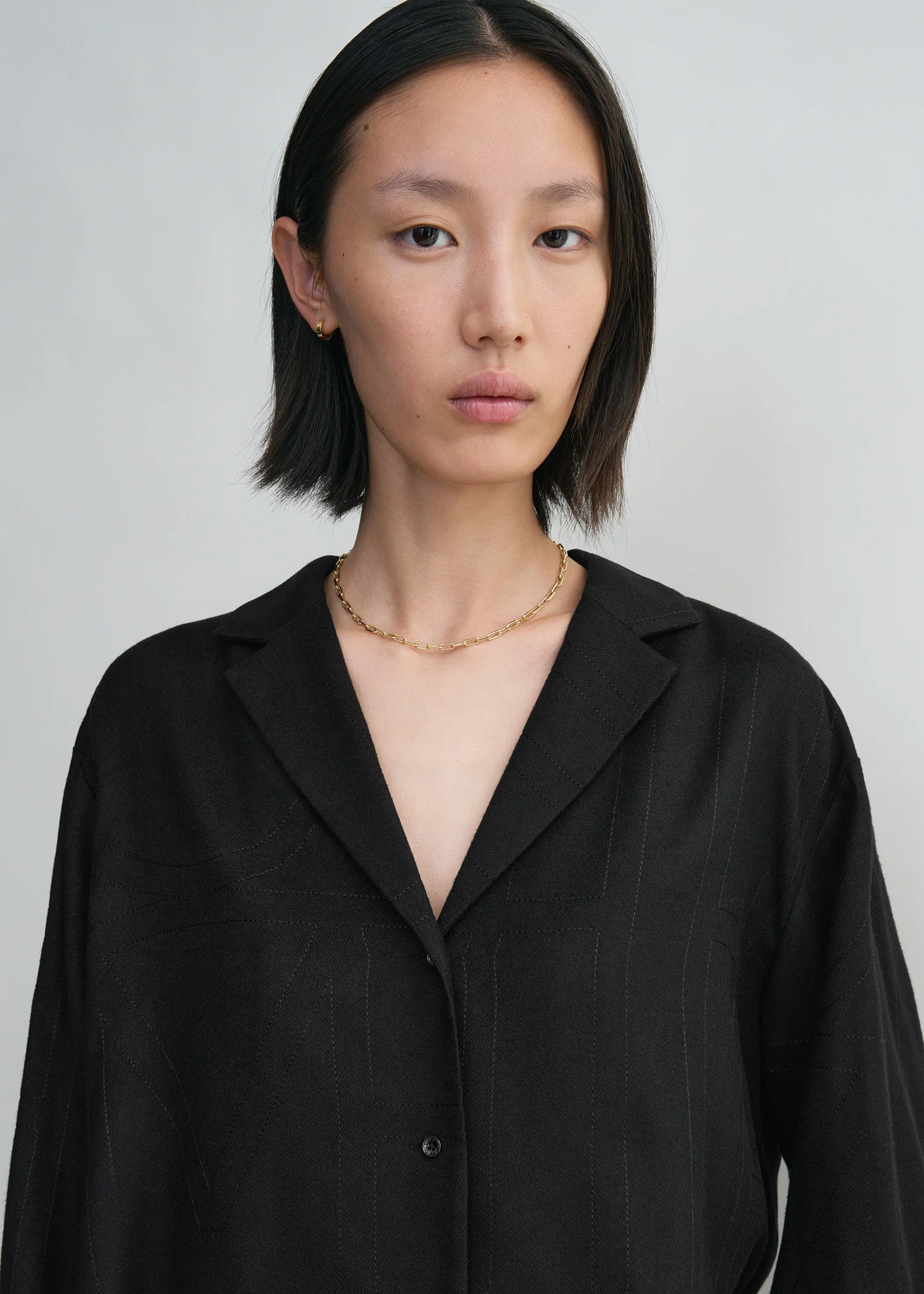 Monogram flannel pj top black - Image 4