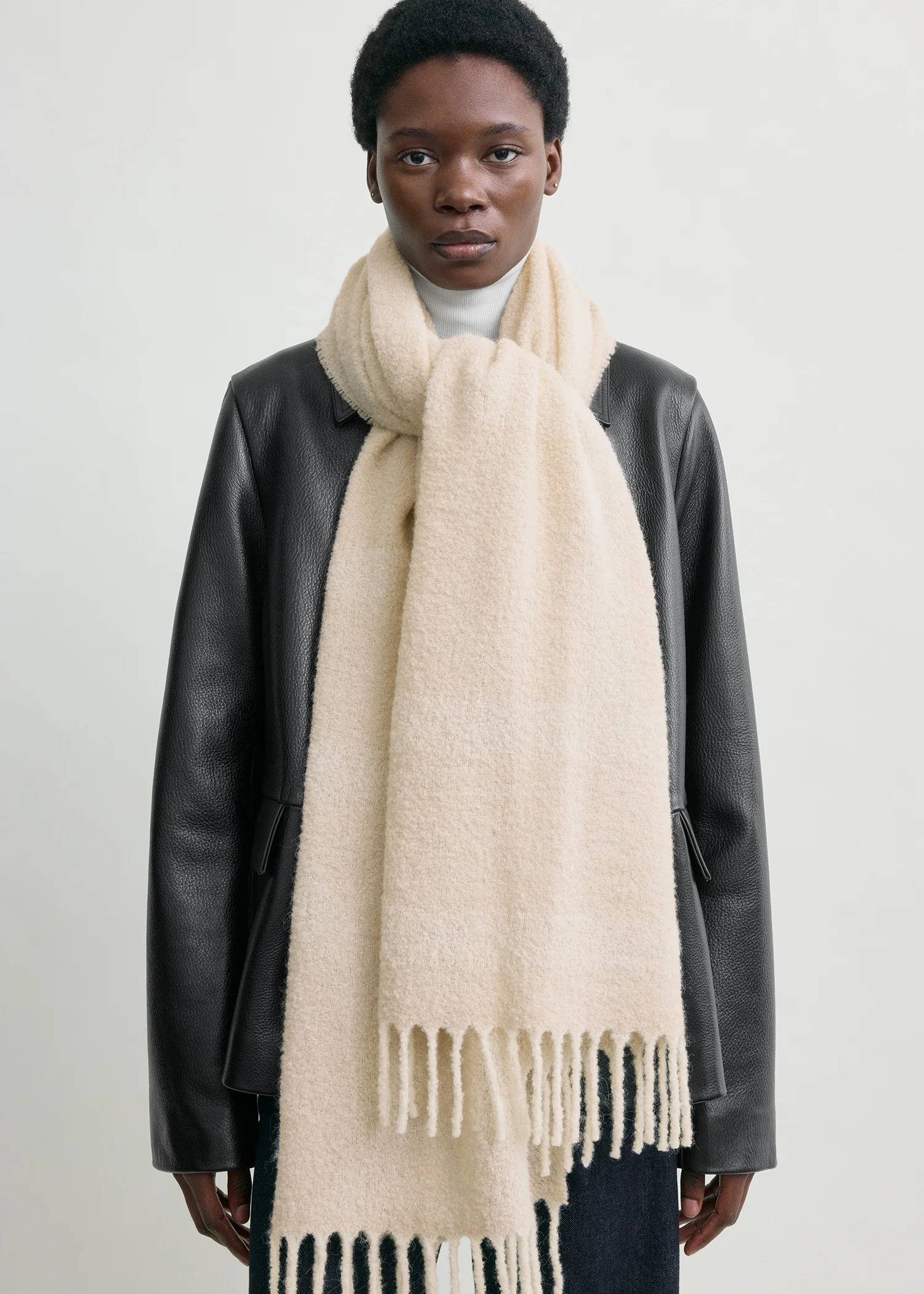 Monogram jacquard scarf ecru/white - Image 3