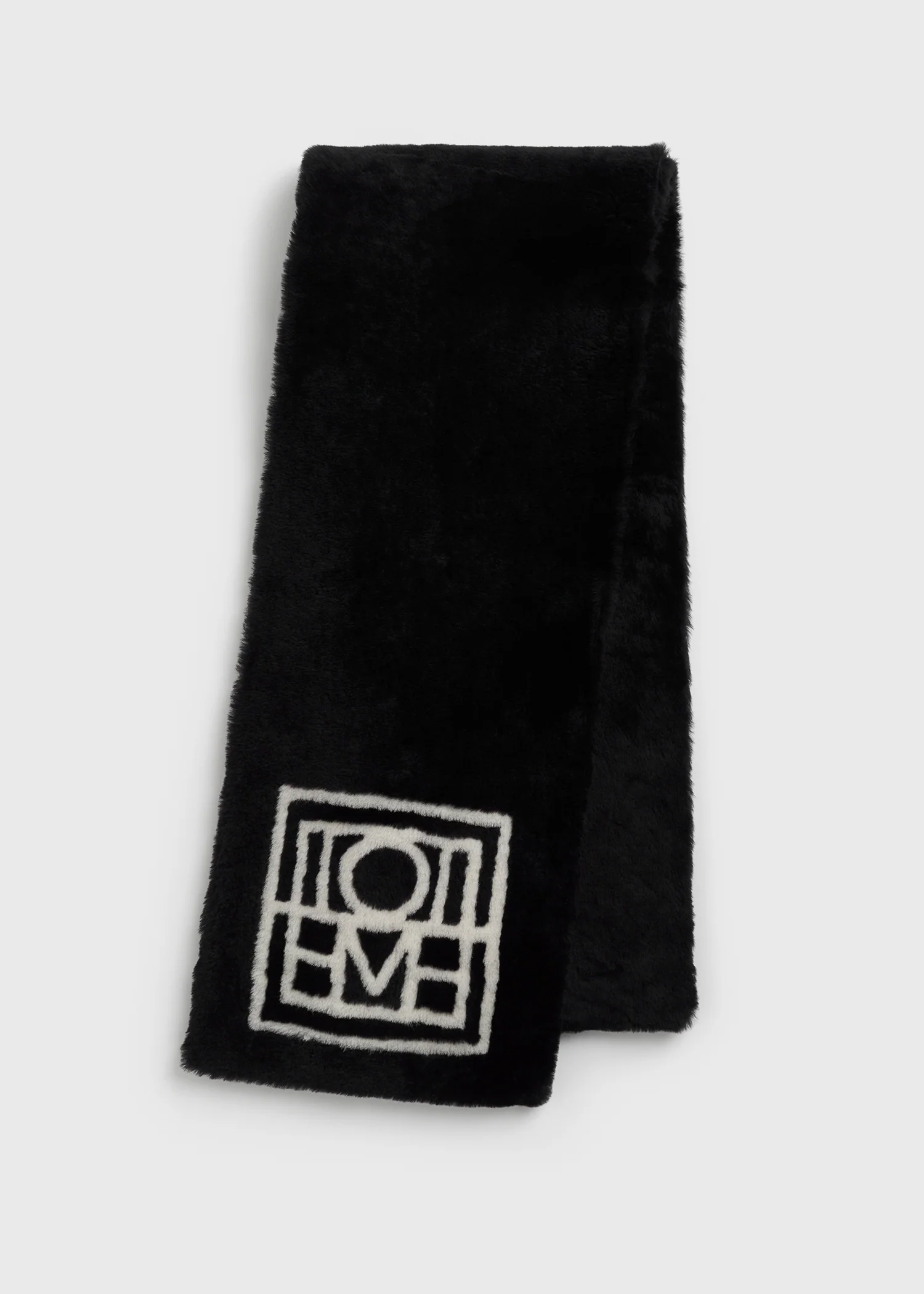 Monogram shearling scarf black - Image 4