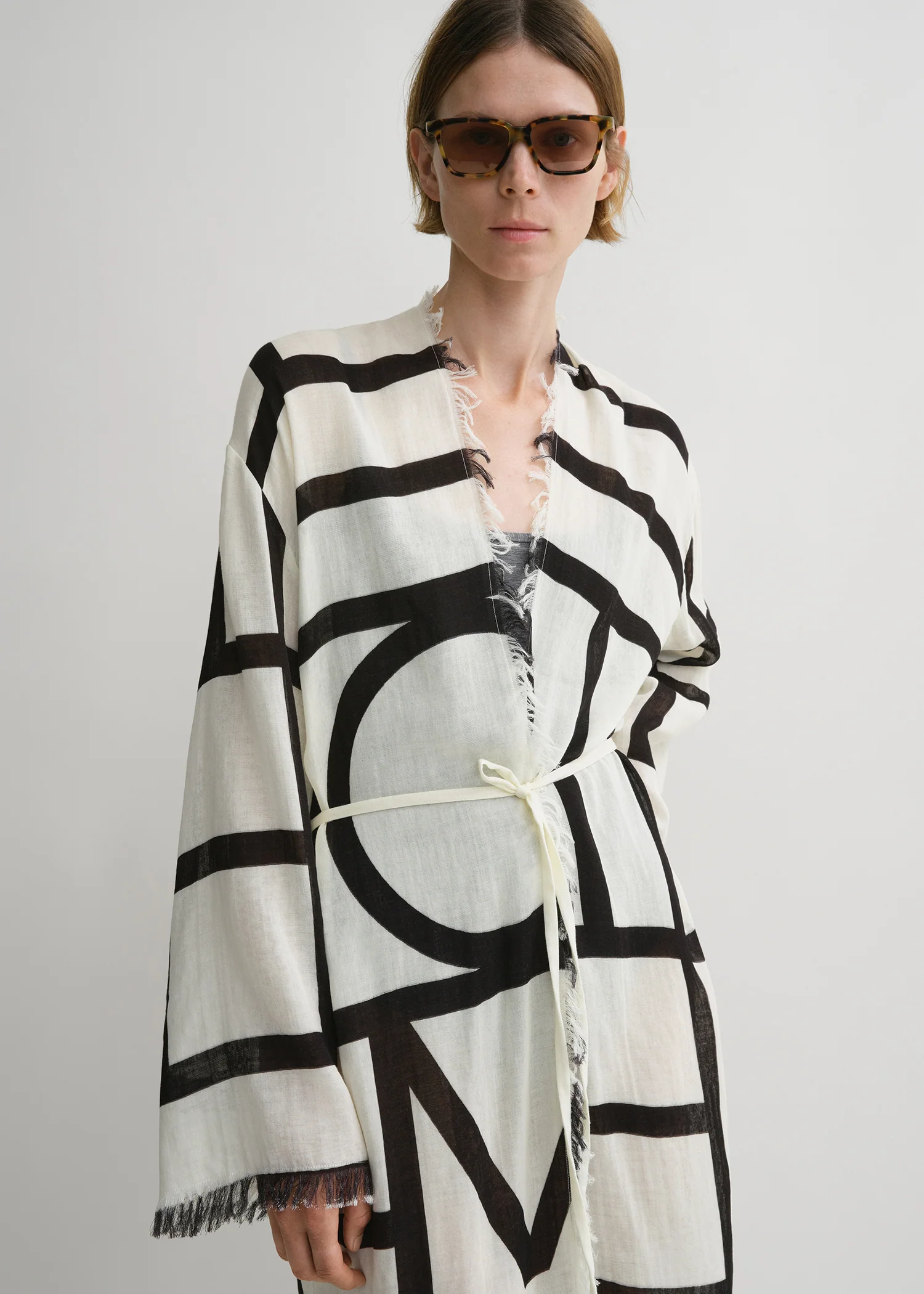 Monogram wrap dress ecru/black - Image 5